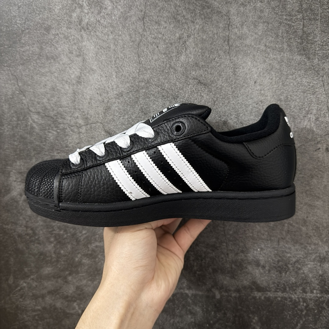 图片[2]-【H11顶级头层版】adidas originals Superstar 2 贝壳头 简约经典 舒适时尚 复古板鞋 男女同款 黑白 货号：KK4474 全新升级版 皮料改进至头层原厂皮 原盒 原底原料 开模打造 原厂织唛鞋标 高精密准度 原楦原纸板开发 匹配原版98%以上 后跟垫棉独家呈现 反口里弧度正确 原厂鞋垫 背胶 后跟电绣针数 与正品一致 原厂皮料 原厂车缝线 质感无敌 皮料切割干净 无任何毛边 清洁度细节完美 进口港宝加持 后跟自然饱满 还原公司包裹性 鞋面采用原装数据贴合技术 全方位贴合包裹脚型 鞋跟部鞋底牵引设计 提供强大的抓地性能 更适应不同实战场地路面 尺码：35.5 36 36.5 37.5 38 38.5 39 40 40.5 41 42 42.5 43 44 45-选品中心