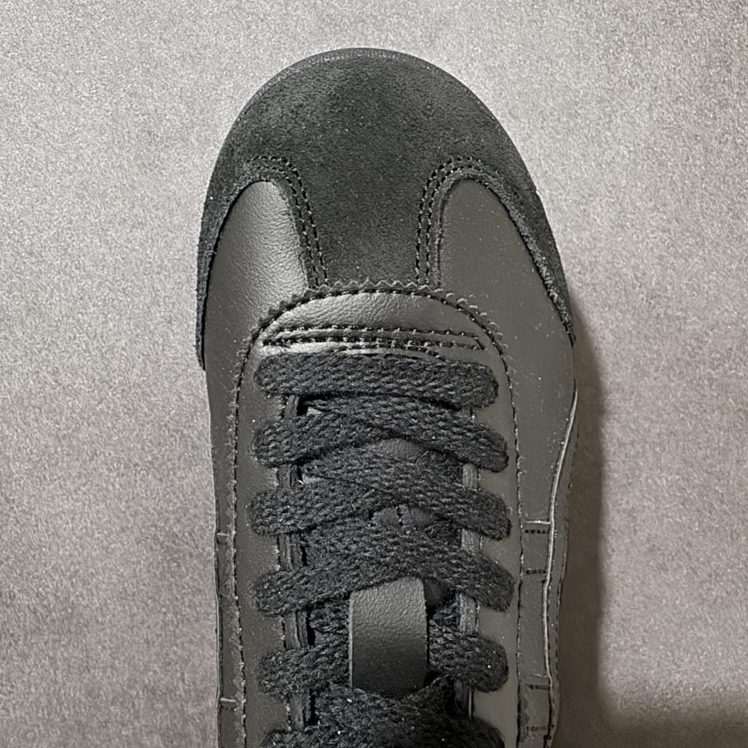 图片[8]-【头层性价比】Asics Onitsuka Tiger亚瑟士鬼冢虎复古经典板鞋 原装全套纸板楦头开发 原汁原味 完美呈现版型 私模正确鞋底咬花纹路 一比一鞋头弧度高度鞋身弧度 绝不口嗨 细节品控鞋型随意秒杀市面 原档咬花纹路私模大底 一个单元有六个三角形 总体形拼接呈现花瓣状 官方四联吊牌 原装Ortholite轻量化鞋垫 原盒原配 质保卡 说明书 钢印防尘纸 纸板中底带钢印 乳胶组合鞋垫 支持全方位的对比专柜 产品从款式颜色造型上体现出追求舒适和细节的完美 鞋类更是推崇手工制作的严谨与完美 融舒适性与可穿性的设计风格 注重细节的完美和别致魅力 既保持稳重 又不失轻松的时尚感 尺码：36 37 37.5 38 39 39.5 40 40.5 41.5 42 42.5 43.5 44 45-选品中心