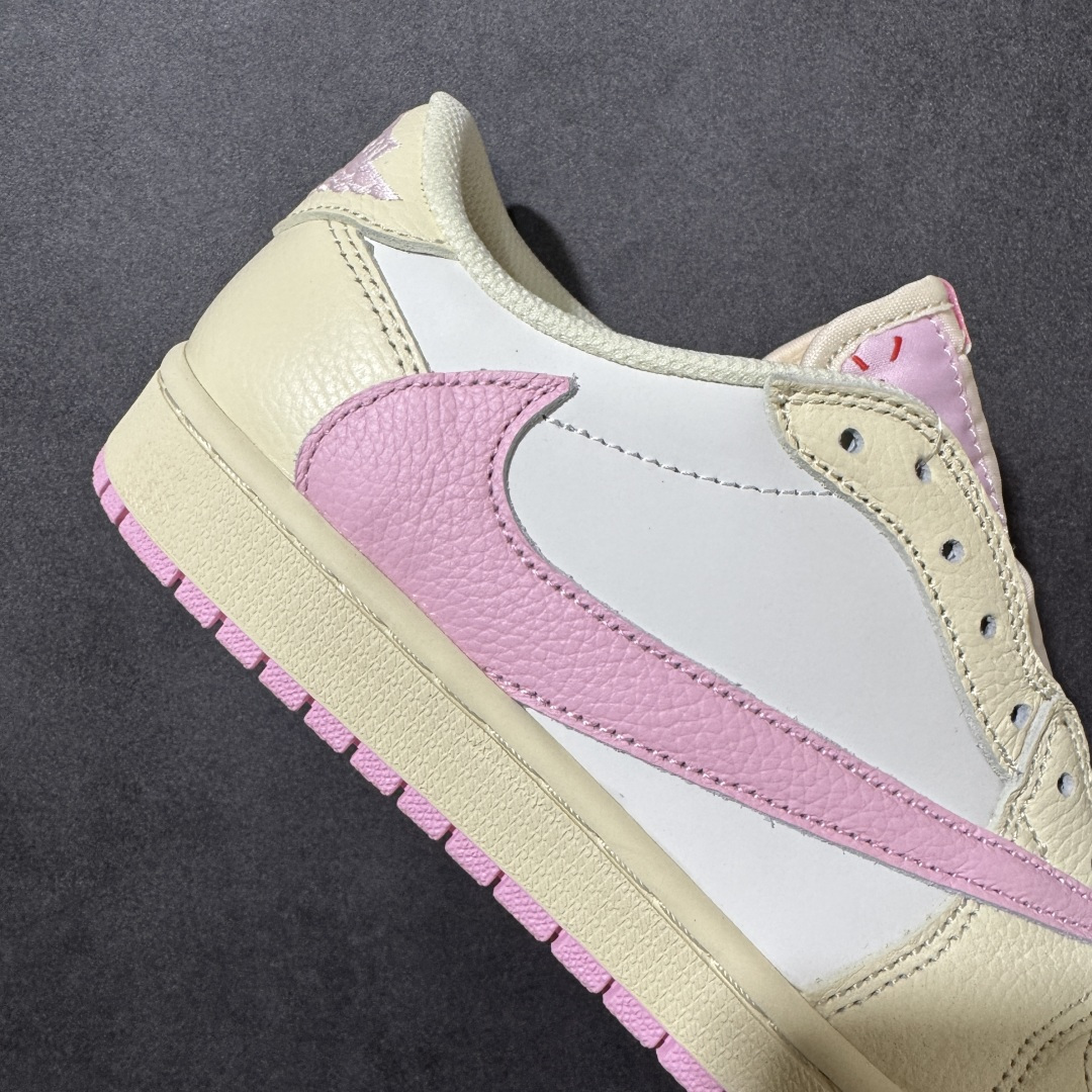 图片[6]-【公司级】Nike Air Jordan 1 x Travis Scott AJ1倒勾 乔一倒钩 耐克 低帮文化篮球鞋 升级原楦原档案数据开发纸版楦型 采用同源纳帕头层皮革鞋面材质 全新底模完美品相清洁度及喷漆效果 完美品质出货 细节如图所示 鞋面切割工整 冲孔整齐干净 中底拉帮线 整体清洁度非常好 货号：IQ7604-100 尺码：36 36.5 37.5 38 38.5 39 40 40.5 41 42 42.5 43 44 45 46-选品中心