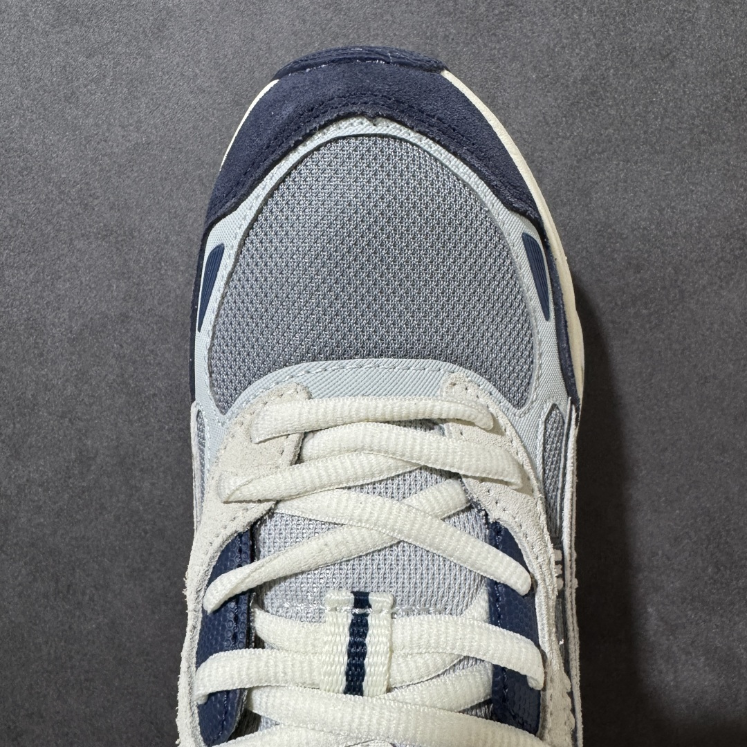 图片[8]-【公司级】Asics Gel-NYC 2.0亚瑟士运动休闲透气专业跑鞋 鞋面采用反绒皮与网布拼接 透气舒适兼具休闲时尚 结合简明的配色 展现品牌的传承 及引领复古流行的主题 虎爪造型的LOGO 鞋身稳定包裹系统 支撑鞋身 经典宽大鞋型配备防偏移设计 提升包裹性 穿着舒适 鞋面透气孔设计 提供透气性 货号： 1203A895-020 尺码：36 37 37.5 38 39 39.5 40 40.5 41.5 42 42.5 43.5 44 45 46-选品中心