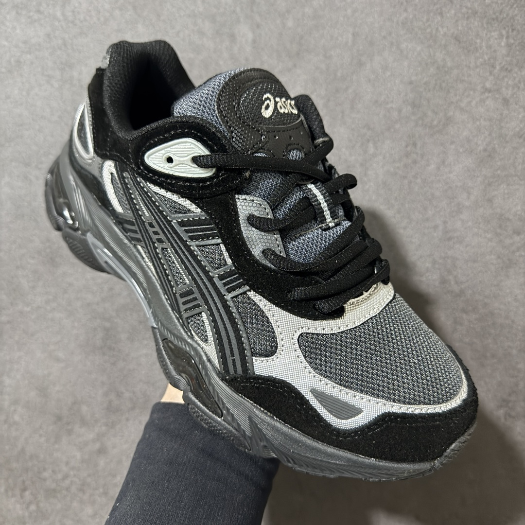 图片[3]-【公司级】Asics Gel-NYC 2.0亚瑟士运动休闲透气专业跑鞋 鞋面采用反绒皮与网布拼接 透气舒适兼具休闲时尚 结合简明的配色 展现品牌的传承 及引领复古流行的主题 虎爪造型的LOGO 鞋身稳定包裹系统 支撑鞋身 经典宽大鞋型配备防偏移设计 提升包裹性 穿着舒适 鞋面透气孔设计 提供透气性 货号： 1203A895-022 尺码：36 37 37.5 38 39 39.5 40 40.5 41.5 42 42.5 43.5 44 45 46-选品中心