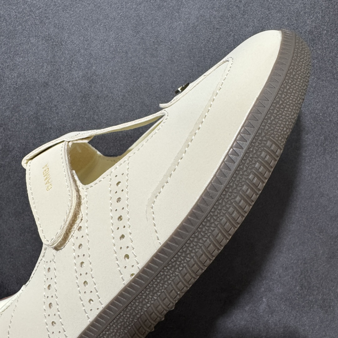 图片[5]-【公司级】Adidas Samba Jane 阿迪达斯 玛丽珍 懒人一脚蹬 采用皮革材质的设计融合了经典与现代元素 它采用了玛丽珍鞋的特色设计 如鞋面上的扣带和环扣装饰 同时保留了Samba鞋的经典三道杠设计和橡胶大底 这款鞋的鞋型修长 中足偏窄 整体贴合感强 适合标准脚型和宽脚型的人群‌ 货号： KJ3969 尺码： 36 36.5 37 38 38.5 39 40 40.5 41-选品中心