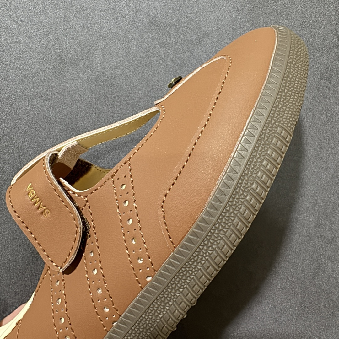 图片[5]-【公司级】Adidas Samba Jane 阿迪达斯 玛丽珍 懒人一脚蹬 采用皮革材质的设计融合了经典与现代元素 它采用了玛丽珍鞋的特色设计 如鞋面上的扣带和环扣装饰 同时保留了Samba鞋的经典三道杠设计和橡胶大底 这款鞋的鞋型修长 中足偏窄 整体贴合感强 适合标准脚型和宽脚型的人群‌ 货号： HP7130 尺码： 36 36.5 37 38 38.5 39 40 40.5 41-选品中心