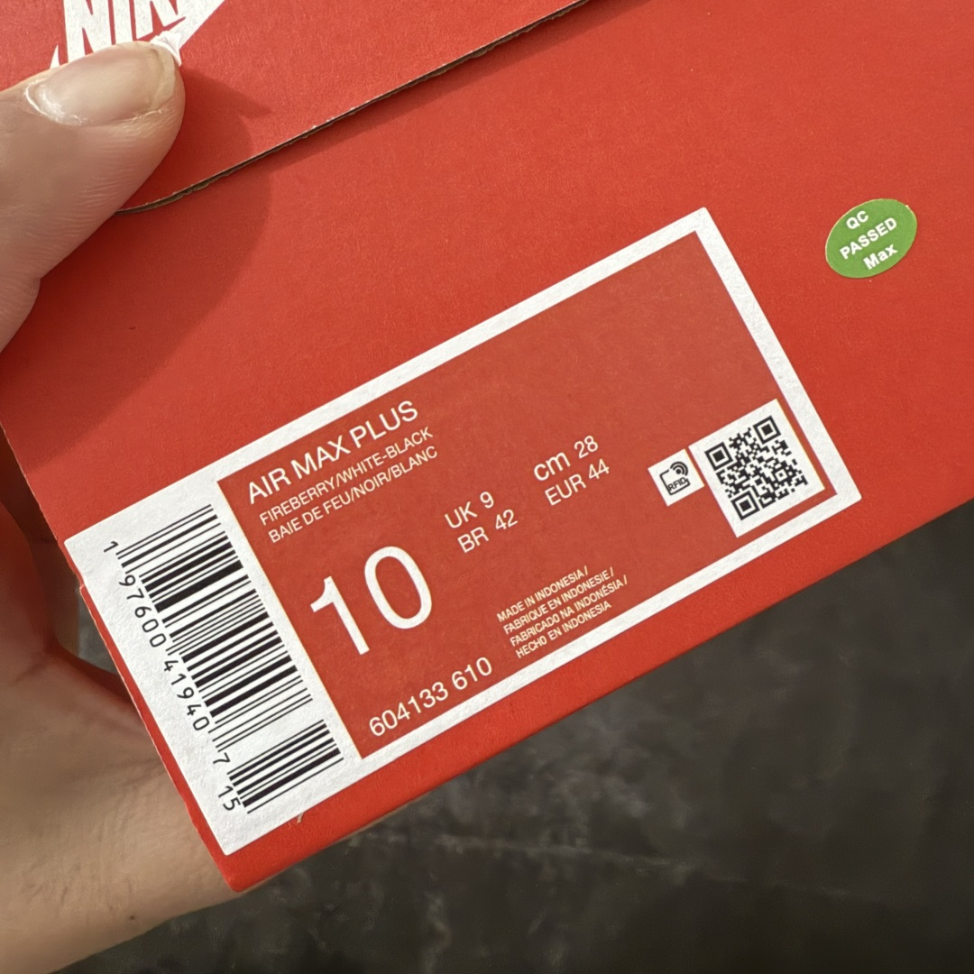 图片[10]-【Max纯原版】Nike Air Max Plus TN气垫系列跑鞋 全新一比一高端版本 真正的市场T1品质 更多配色陆续出货 真正的用心研发 一点一点抠出来的 品质 品控细节 随便闭眼对比市场任何版本 全套原纸板楦头开发 完美呈现版型 工艺流程均与原鞋保持一致 Turned Air 中底缓震技术 鞋面弧度与大底弧度一致 鞋头正确TPU材质 鞋面高频TPU材质1.0厚度 原鞋一致层次感 超越公司货的品控标准 多道QC质检 货号：604133-610 尺码：36 36.5 37.5 38 38.5 39 40 40.5 41 42 42.5 43 44 44.5 45 46-选品中心