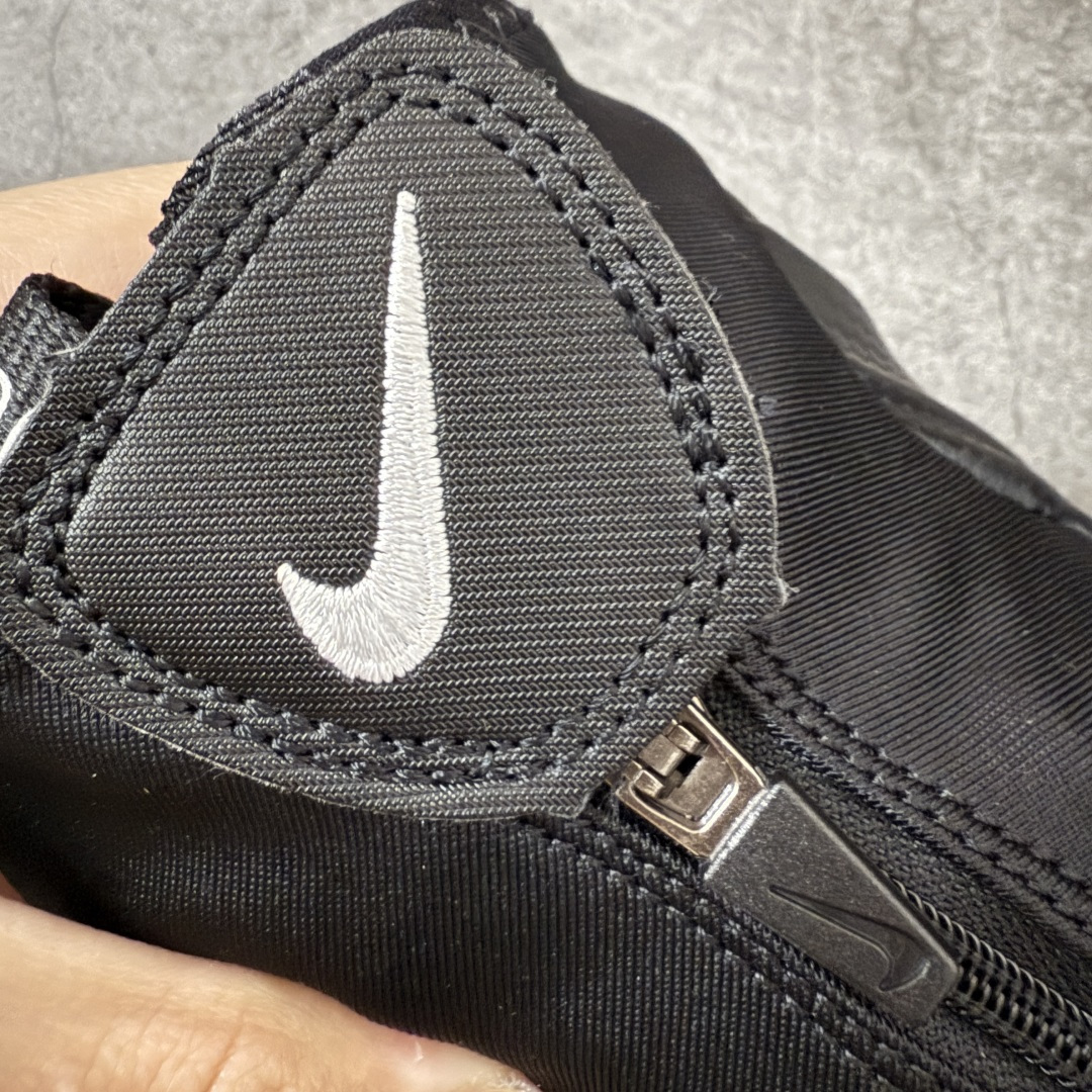图片[5]-【莞顶纯原】Nike Air Flightposite One 飞行风一代系列中帮休闲运动文化篮球鞋“黑碳板黑风”碳板风一复刻版 风衣 642307-001 采用一次成型聚氨酯铸模脚型内膜鞋面材质 鞋垫嵌入前后掌ZOOM回弹缓震气垫 超大TPU模块组合耐磨橡胶大底❗️ 经典的全黑配色 Nike Air Flightposite 2014 “Carbon Fiber” 又将我们带回到那个难忘的年代。低调而奢华感十足的碳纤维纹路鞋面，经典的拉链式设计，在十多年后的今天，这款碳板风仍然颇具魅力，诸多细节值得细细品味。 尺码：40-46-选品中心
