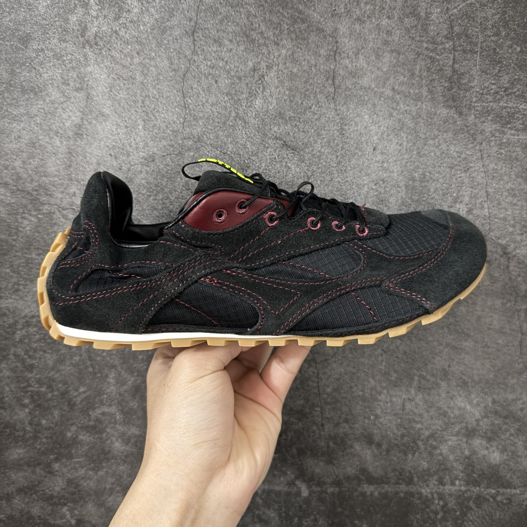 【纯原S版】BOTTEGA VENETA Orbit Runner BV葆蝶家时尚休闲王一博同款老爹鞋运动鞋 原版开发 一比一打造 相似度百分之99以上 市场一梯队级别品质 区别市场任何标文顶级品质版本 采用轻质科技网布面料 搭配几何图案设计橡胶外底 王炸系列 高版本 认准套包工艺 实际增高很多哦 还是一样显腿细非常nice 耐玩耐造 对标对版 套包鞋工艺 认准高版本 大底选用拼色TPU大底 配置原版包装 尺码：36 37 38 39 40 41 42 43 44 45 46 47-选品中心