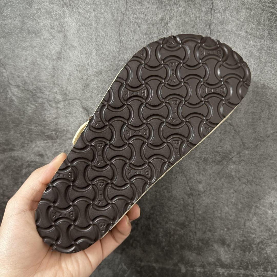 图片[9]-【绿x专供版】Birkenstock Boston 博肯/勃肯 系列上架 牛皮绒面革平底复古软木休闲鞋 真正软木塞大底 品质细节领先市场版本 原产品质 采用质地柔软进口牛皮绒面革 无刺鼻异味 中底搭载缓震软木橡胶 进口头层牛皮 原版开模/版型/材质/细节遵循ZP工艺！ 市售顶级不吹文案 尺码：35-45-选品中心