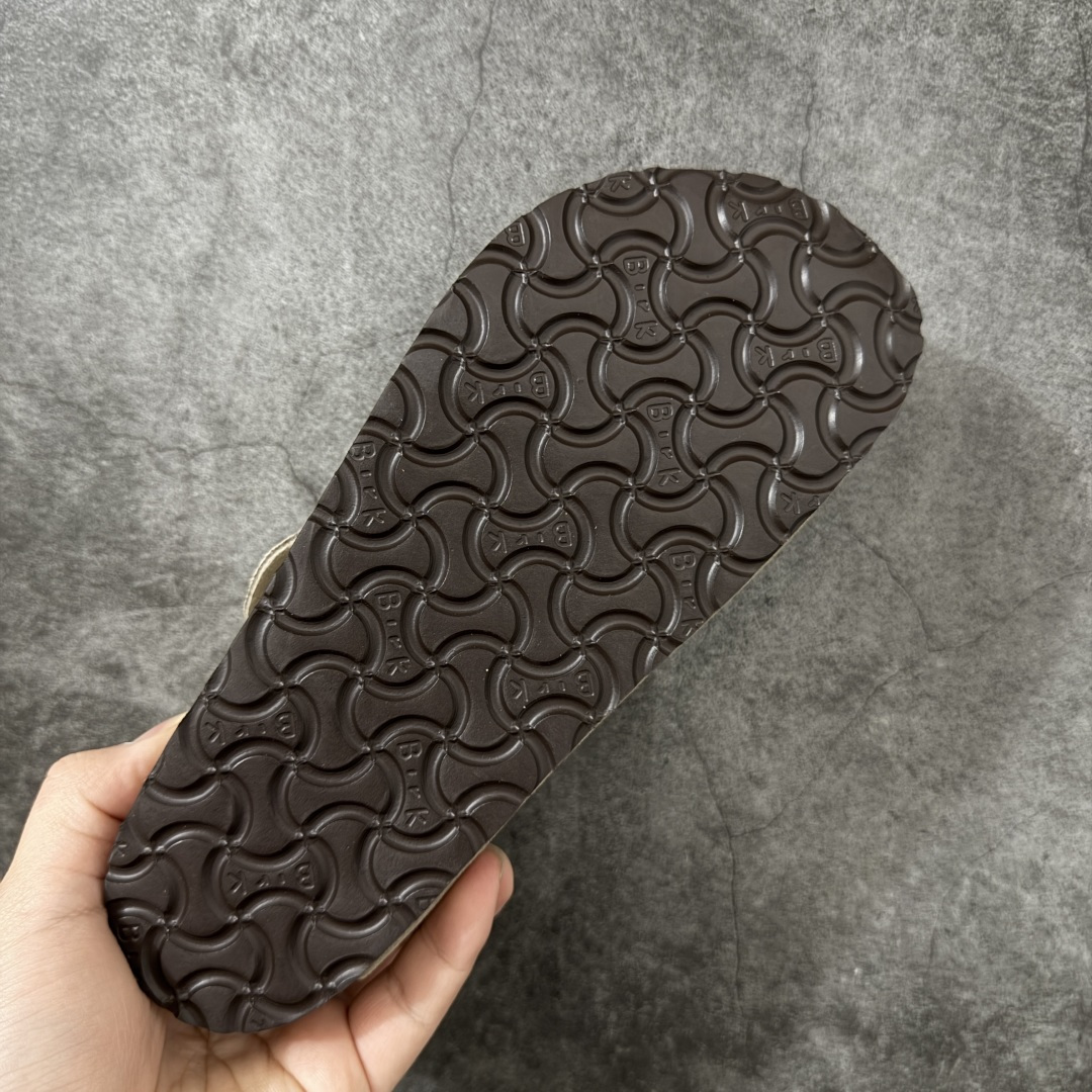 图片[9]-【绿x专供版】Birkenstock Boston 博肯/勃肯 系列上架 牛皮绒面革平底复古软木休闲鞋 真正软木塞大底 品质细节领先市场版本 原产品质 采用质地柔软进口牛皮绒面革 无刺鼻异味 中底搭载缓震软木橡胶 进口头层牛皮 原版开模/版型/材质/细节遵循ZP工艺！ 市售顶级不吹文案 尺码：35-45-选品中心