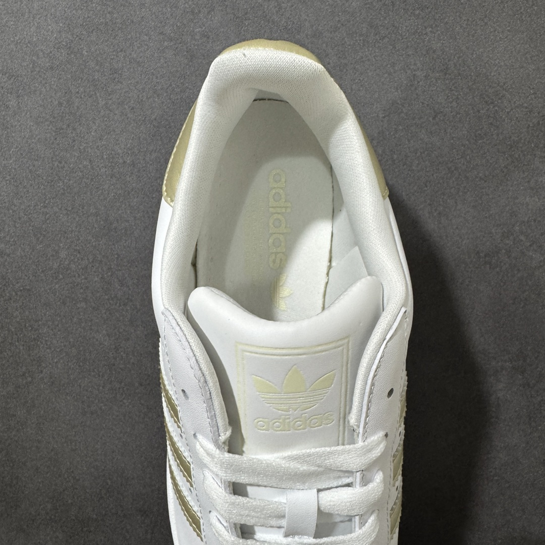 图片[7]-【H11顶级头层版】adidas originals Superstar 2 贝壳头 简约经典 舒适时尚 复古板鞋 男女同款 货号：JQ6457 全新升级版 皮料改进至头层原厂皮 原盒 原底原料 开模打造 原厂织唛鞋标 高精密准度 原楦原纸板开发 匹配原版98%以上 后跟垫棉独家呈现 反口里弧度正确 原厂鞋垫 背胶 后跟电绣针数 与正品一致 原厂皮料 原厂车缝线 质感无敌 皮料切割干净 无任何毛边 清洁度细节完美 进口港宝加持 后跟自然饱满 还原公司包裹性 鞋面采用原装数据贴合技术 全方位贴合包裹脚型 鞋跟部鞋底牵引设计 提供强大的抓地性能 更适应不同实战场地路面 尺码：35.5 36 36.5 37.5 38 38.5 39 40 40.5 41 42 42.5 43 44 45-选品中心