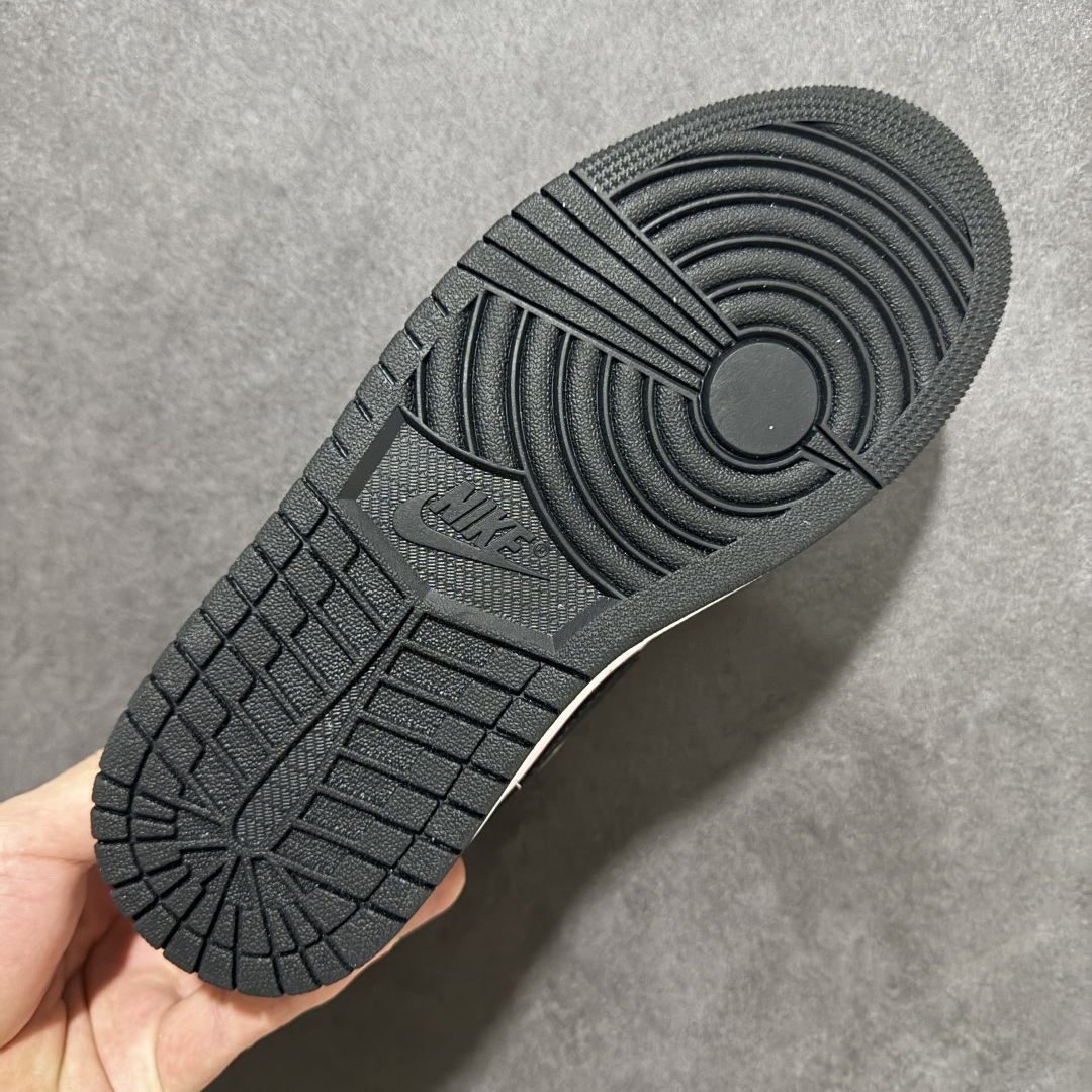 图片[9]-【H11纯原】Nike Air Jordan 1 Low SE AJ1 乔一 舒适贴合 防滑耐磨 低帮 复古篮球鞋 货号：IO3394-663 尺码：35.5 36 36.5 37.5 38 38.5 39 40 40.5 41 42 42.5 43 44 45 46 47.5 #H11顶级纯原 纯原外贸平台特供订单 #全套原纸板楦头开发 #原厂特供材料配套加持 #确保原汁原味 完美呈现版型 #原档数据独家私模大底 #男女鞋同步官方开发至48.5 #原装进口轻量化鞋垫 #进口港宝加持 后跟自然饱满 还原公司包裹性 #鞋面采用原装数据贴合技术 #全方位贴合包裹脚型 #鞋跟部鞋底牵引设计 #提供强大的抓地性能 #更适应不同实战场地路面-选品中心