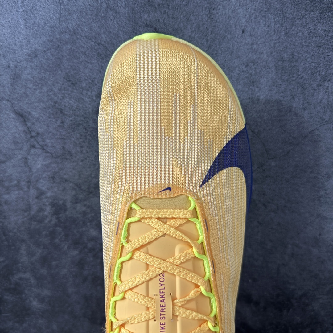 图片[5]-【碳科技纯原】耐克Nike ZoomX Streakfly 2 疾驰者2代系列低帮竞速轻质缓震透气休闲运动跑步鞋“ 市场顶级版本 跑鞋第一梯队 专业跑鞋‼️ 原标原盒 全掌真碳版 真Zoom X气垫 超薄针织鞋面 柔软缓震，nike Streakfly 2是一款专为短距离竞速设计的高性能跑鞋。日常穿着也是非常舒适，单只42码仅重126克，比前代减轻40克，接近田径钉鞋的轻盈感，适合追求速度的跑者。搭载全掌Flyplate碳纤维板，提供强劲推进力，配合ZoomX泡棉中底，能量回馈出色，滚动感顺滑。外底采用轻薄橡胶材质，抓地力出色，湿滑路面也能稳定发挥。工程精制网眼鞋面，透气性极佳，贴合脚部轮廓，减少闷热感。ZoomX泡棉中底兼顾缓震与回弹，适合短距离快速奔跑。Nike Streakfly 2是为追求速度的精英跑者或短距离竞速爱好者设计的高性能跑鞋，其轻盈、响应迅速的特点使其成为短距离比赛和训练的理想选择 货号： HF6416-800 尺码： 36 36.5 37.5 38 38.5 39 40 40.5 41 42 42.5 43 44 45 46-选品中心