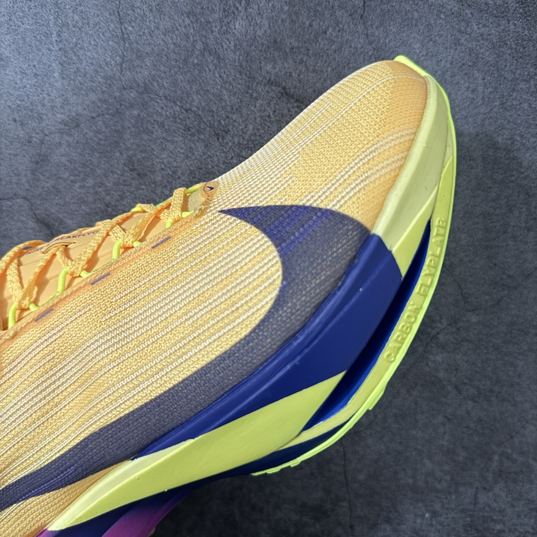 图片[6]-【碳科技纯原】耐克Nike ZoomX Streakfly 2 疾驰者2代系列低帮竞速轻质缓震透气休闲运动跑步鞋“ 市场顶级版本 跑鞋第一梯队 专业跑鞋‼️ 原标原盒 全掌真碳版 真Zoom X气垫 超薄针织鞋面 柔软缓震，nike Streakfly 2是一款专为短距离竞速设计的高性能跑鞋。日常穿着也是非常舒适，单只42码仅重126克，比前代减轻40克，接近田径钉鞋的轻盈感，适合追求速度的跑者。搭载全掌Flyplate碳纤维板，提供强劲推进力，配合ZoomX泡棉中底，能量回馈出色，滚动感顺滑。外底采用轻薄橡胶材质，抓地力出色，湿滑路面也能稳定发挥。工程精制网眼鞋面，透气性极佳，贴合脚部轮廓，减少闷热感。ZoomX泡棉中底兼顾缓震与回弹，适合短距离快速奔跑。Nike Streakfly 2是为追求速度的精英跑者或短距离竞速爱好者设计的高性能跑鞋，其轻盈、响应迅速的特点使其成为短距离比赛和训练的理想选择 货号： HF6416-800 尺码： 36 36.5 37.5 38 38.5 39 40 40.5 41 42 42.5 43 44 45 46-选品中心