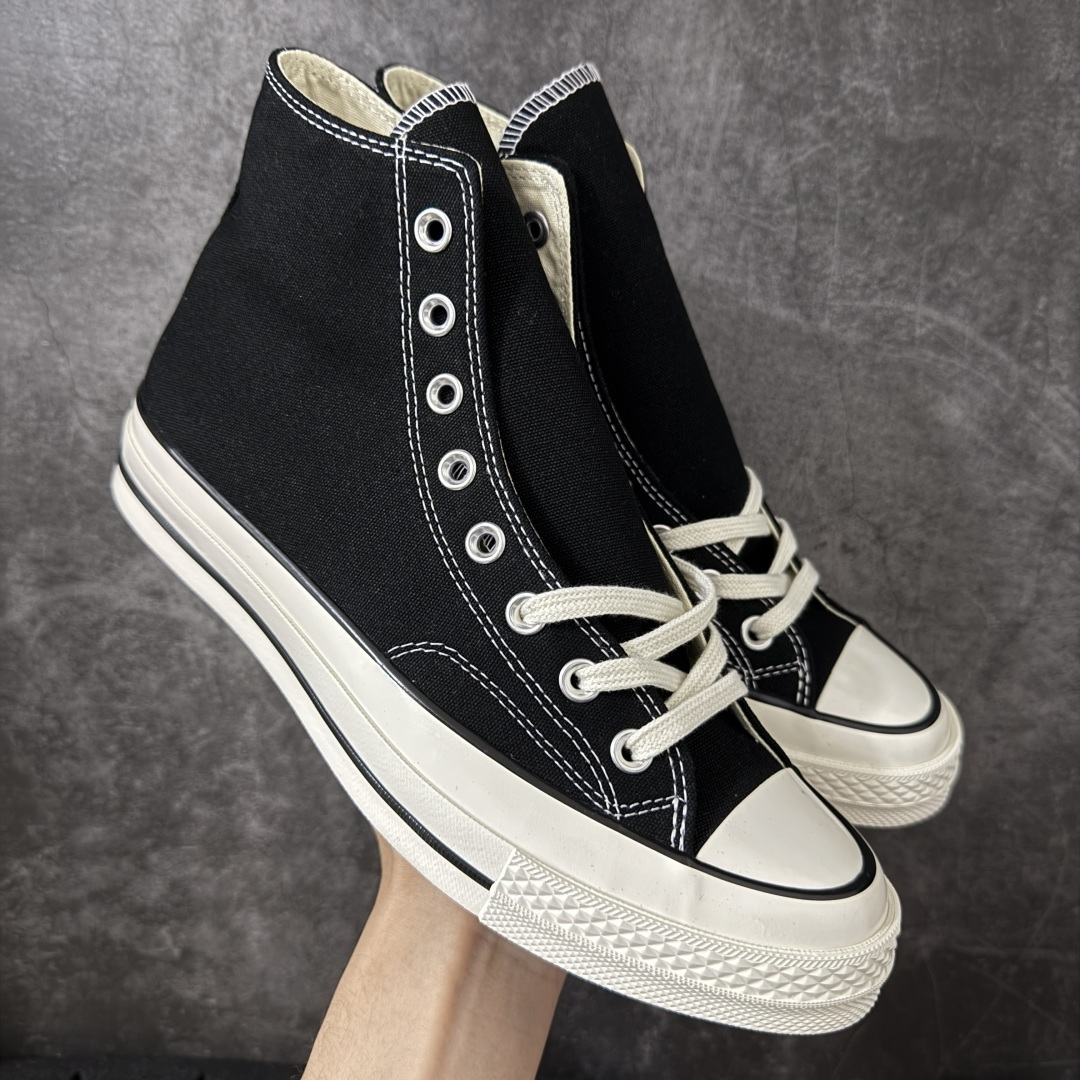 【虎扑2.0小头版】 Converse Chuck All Star 1970S 经典款潮流耐磨帆布鞋 全新开发 不仅仅为小鞋头 细节 材料 做工 全方位升级 经典永不过时 十年老厂出品 平台正品订单 超稳定的品控清洁度 全套原厂材料配置 原厂硫化工艺 油性扁平尖头 原厂楦头纸板数据 一体化超软蓝底加持 超软EVA鞋垫 后掌灰色缓震胶 脚感一比一还原 耐磨橡胶大底 越南产内外标 原盒黑色吊牌 超高清洁度 随意冲正 如有更好白送 尺码：35 36 36.5 37 37.5 38 39 39.5 40 41 41.5 42 42.5 43 44-选品中心