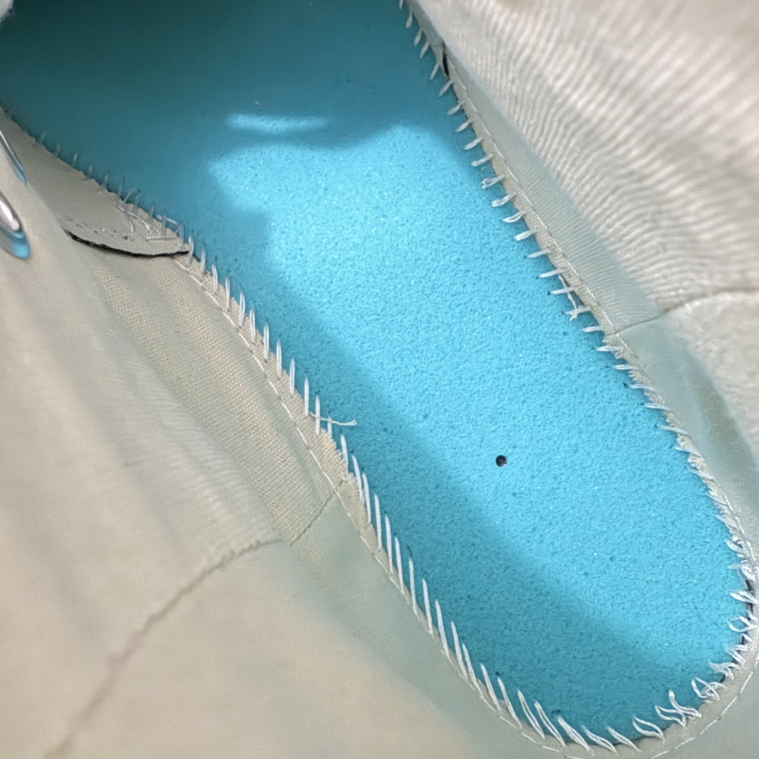 图片[10]-【虎扑2.0小头版】 Converse Chuck All Star 1970S 经典款潮流耐磨帆布鞋 全新开发 不仅仅为小鞋头 细节 材料 做工 全方位升级 经典永不过时 十年老厂出品 平台正品订单 超稳定的品控清洁度 全套原厂材料配置 原厂硫化工艺 油性扁平尖头 原厂楦头纸板数据 一体化超软蓝底加持 超软EVA鞋垫 后掌灰色缓震胶 脚感一比一还原 耐磨橡胶大底 越南产内外标 原盒黑色吊牌 超高清洁度 随意冲正 如有更好白送 尺码：35 36 36.5 37 37.5 38 39 39.5 40 41 41.5 42 42.5 43 44-选品中心