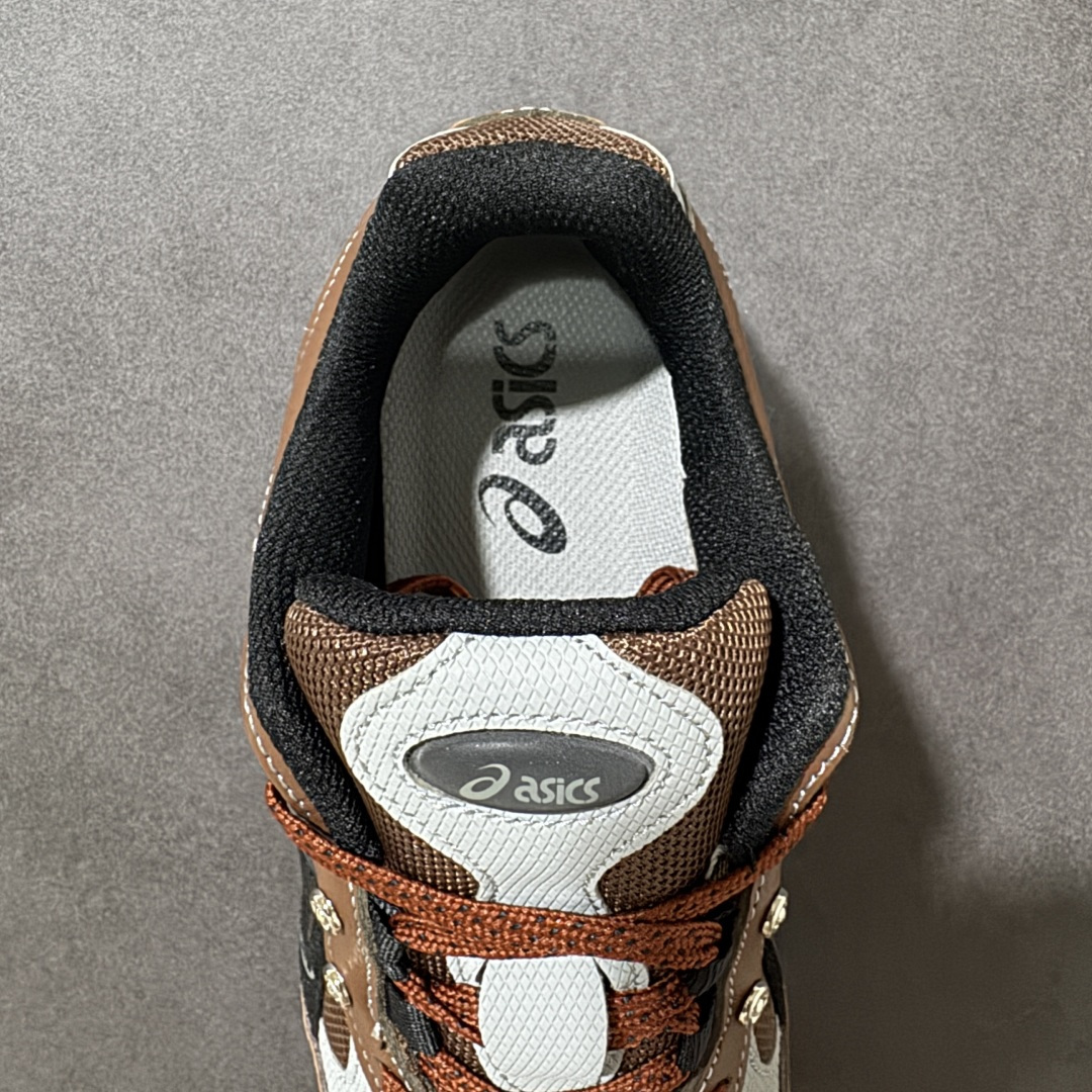 图片[6]-【公司级】Asics Gel-NYC 2.0亚瑟士运动休闲透气专业跑鞋 鞋面采用反绒皮与网布拼接 透气舒适兼具休闲时尚 结合简明的配色 展现品牌的传承 及引领复古流行的主题 虎爪造型的LOGO 鞋身稳定包裹系统 支撑鞋身 经典宽大鞋型配备防偏移设计 提升包裹性 穿着舒适 鞋面透气孔设计 提供透气性 货号： 1203A896-200 尺码：36 37 37.5 38 39 39.5 40 40.5 41.5 42 42.5 43.5 44 45 46 47-选品中心