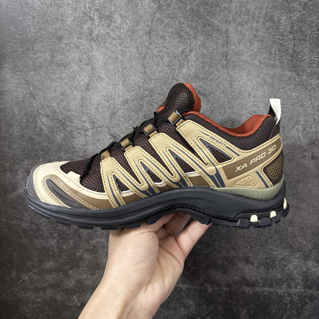 图片[2]-【w1版本】SALOMON XA Pro 3D 萨洛蒙潮流越野机能户外功能鞋 491719 纯原外贸平台特供订单 耗时半年巨作 全套原纸板楦头开发 原厂特供网布配套加持 确保原汁原味 完美呈现版型 原档数据独家私模五层组合大底 男女鞋同步官方开发 原装Ortholite轻量化鞋垫 中底布带钢印编号 原厂TPU锁扣 进口港宝加持 后跟自然饱满 还原公司包裹性 鞋面采用SENSIFT贴合技术 全方位贴合包裹脚型 鞋跟部鞋底牵引设计 提供强大的抓地性能 更适应野外崎岖不平的道路 其3D ADVANCED CHASSIS底盘 材料轻量大化 钉齿设计更具稳定性 防护性 鞋底易磨损区运用CONTAGRIP高耐磨材料 应对城市硬质路面长距离跑考验 尺码：36 36.5 37.5 38 38.5 39 40 40.5 41 42 42.5 43 44 44.5 45-选品中心