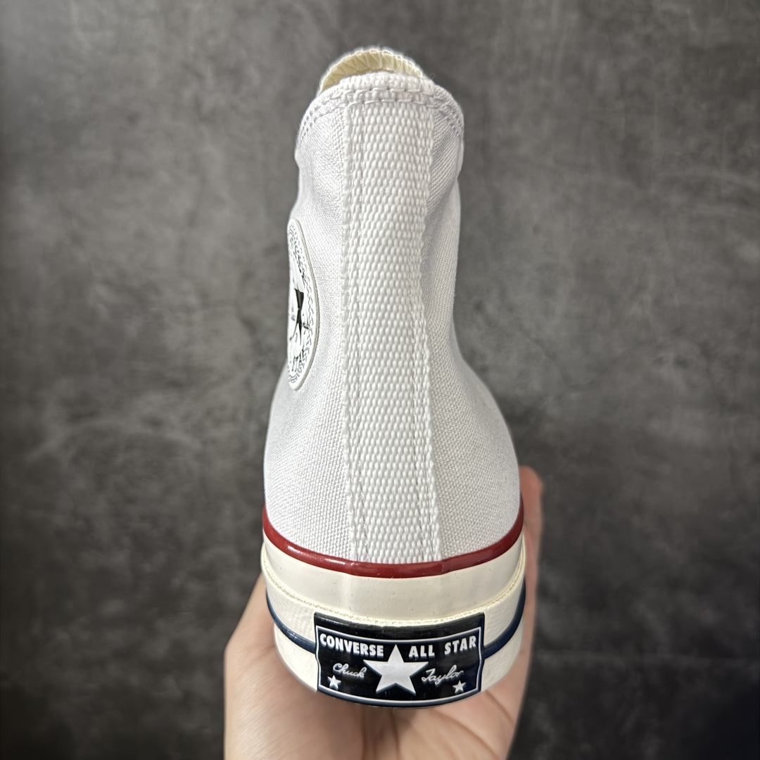 图片[4]-【虎扑2.0小头版】 Converse Chuck All Star 1970S 经典款潮流耐磨帆布鞋 白高 A09556C 全新开发 不仅仅为小鞋头 细节 材料 做工 全方位升级 经典永不过时 十年老厂出品 平台正品订单 超稳定的品控清洁度 全套原厂材料配置 原厂硫化工艺 油性扁平尖头 原厂楦头纸板数据 一体化超软蓝底加持 超软EVA鞋垫 后掌灰色缓震胶 脚感一比一还原 耐磨橡胶大底 越南产内外标 原盒黑色吊牌 超高清洁度 随意冲正 如有更好白送 尺码：35 36 36.5 37 37.5 38 39 39.5 40 41 41.5 42 42.5 43 44-选品中心
