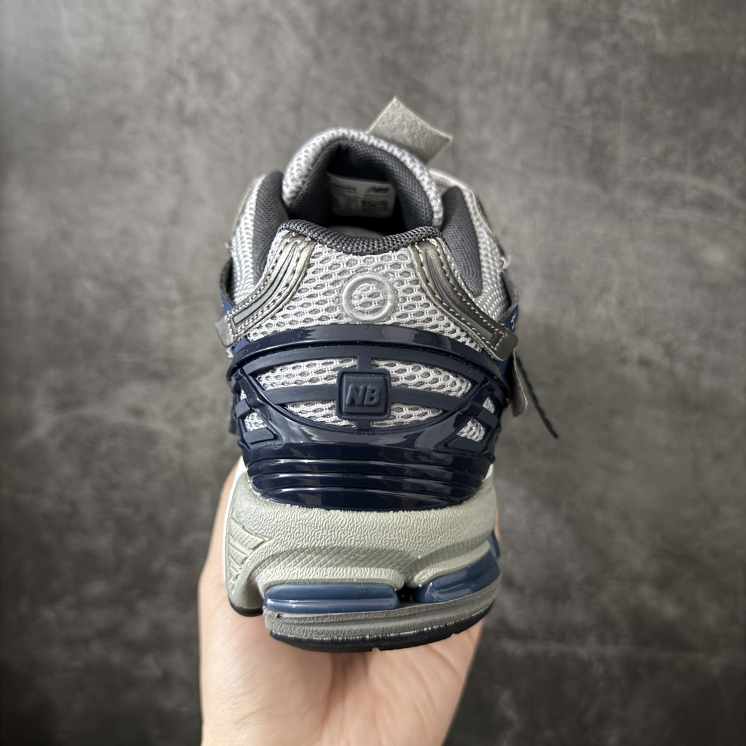 图片[4]-【GS纯原】新百伦 New Balance M1906系列 复古运动鞋单品宝藏老爹鞋 U19064F6 高端品质 正确六层组合底 市场唯一防伪蓝光跳码鞋标💪🏻 作为NB最经典的档案鞋型之一，与2002一样，1906有着NB最成熟的技术加持和复古款式，而本次推出的版本参照2002r的定位，相信会在性价两端做出权衡。单从造型上来看，依旧是vibe风格，味道很正，细节也很酷，这双1906r无疑必能打入复古跑鞋爱好者的年度鞋款名录。 尺码：36-45半-选品中心