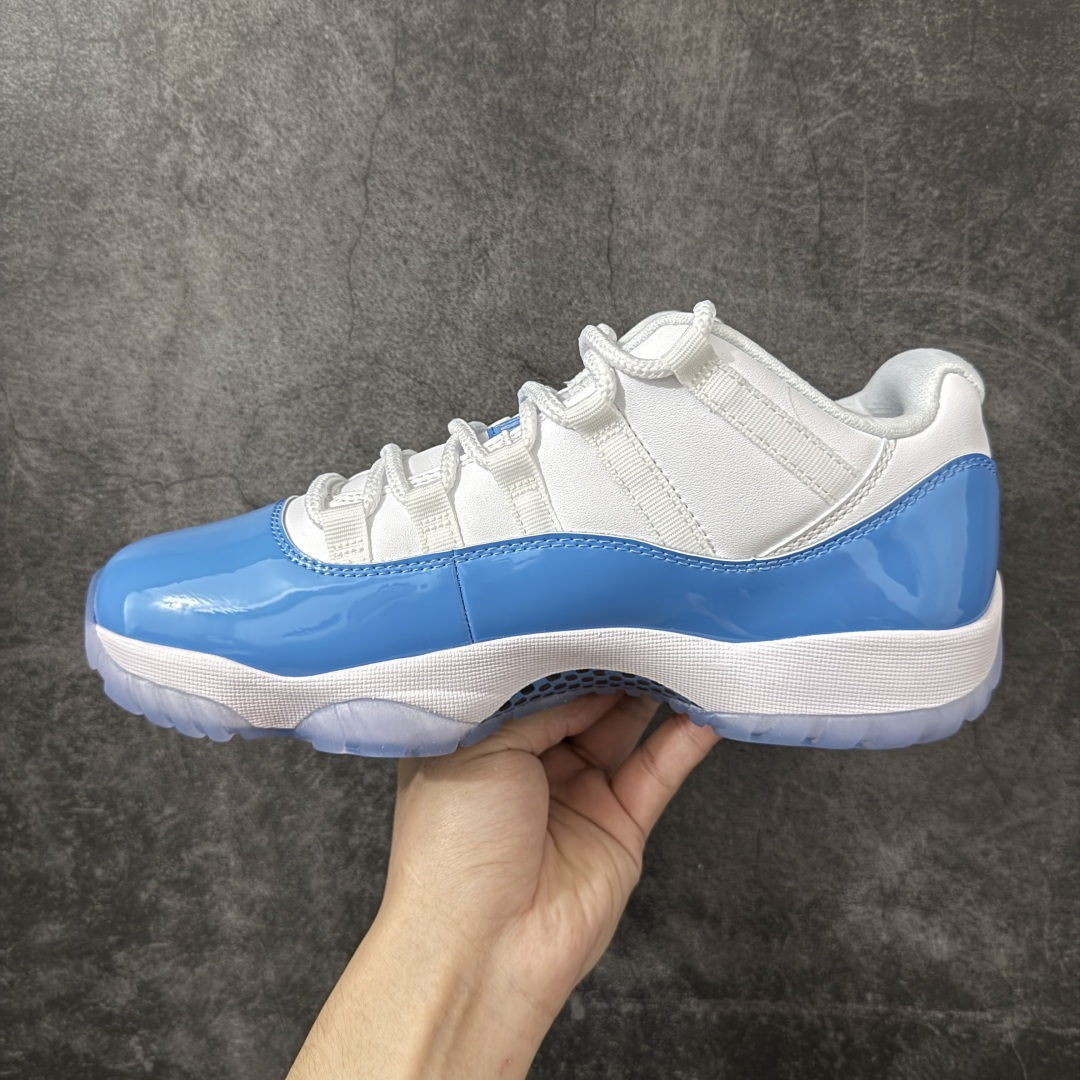 图片[2]-【外贸大厂版】Air Jordan 11 Retro AJ11复刻白蓝 货号：FV5104-100   原楦原档案数据开模打造 原厂中底拉帮钢印 原厂漆皮 防冻不开裂 头层皮料 原装鞋撑 水晶大底正确色度色泽 原楦原数据刺绣 原厂车缝走线及对位 毫厘不差 飞人logo采用原数据电脑刺绣 原装正品碳纤维真实碳板 增强抗扭 原内标 原盒标 正确官方原盒 原厂防氧化水晶外底 原厂配套厂全掌solo气垫 尺码：40 40.5 41 42 42.5 43 44 44.5 45 46 47.5 48.5-选品中心