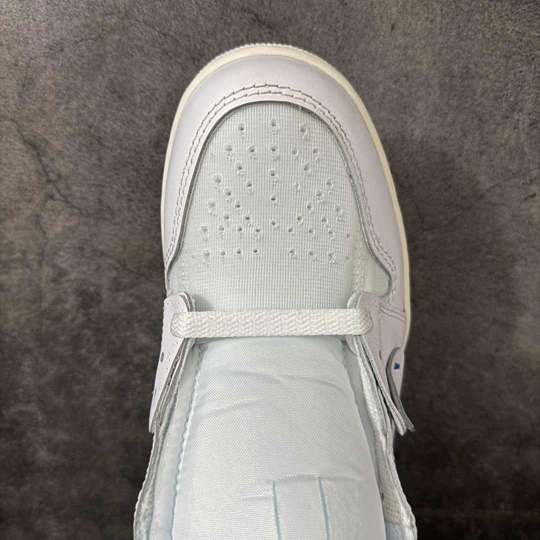 图片[5]-【KZ纯原】AJ1 OW联名款 纯白 全白 欧洲限定Off White x Air Jordan 货号：AA3834-100 尺码：40-48.5 此前历经多次曝光的Off-Whitex AirJordan1\”阿拉斯加\”已正式更名为 Virgil Abloh Archive x Air Jordan 1 High OG\”Alaska\”。这款鞋沿用2018年「欧限」版本的设计元素，同时采用侧边镂空式全新包装，搭配透明内盒与印有「现代主义并非新生事物」字样的阿布洛主题手册，呼应维吉尔的核心设计理念 注意：配件损坏丢失退货扣60 尺码：40-48.5-选品中心