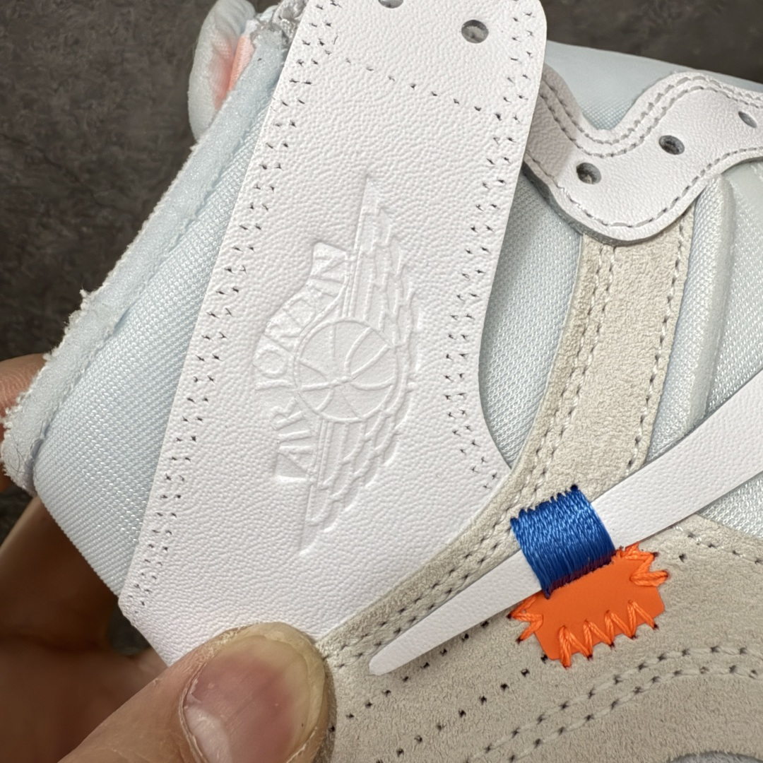图片[4]-【KZ纯原】AJ1 OW联名款 纯白 全白 欧洲限定Off White x Air Jordan 货号：AA3834-100 尺码：40-48.5 此前历经多次曝光的Off-Whitex AirJordan1\”阿拉斯加\”已正式更名为 Virgil Abloh Archive x Air Jordan 1 High OG\”Alaska\”。这款鞋沿用2018年「欧限」版本的设计元素，同时采用侧边镂空式全新包装，搭配透明内盒与印有「现代主义并非新生事物」字样的阿布洛主题手册，呼应维吉尔的核心设计理念 注意：配件损坏丢失退货扣60 尺码：40-48.5-选品中心