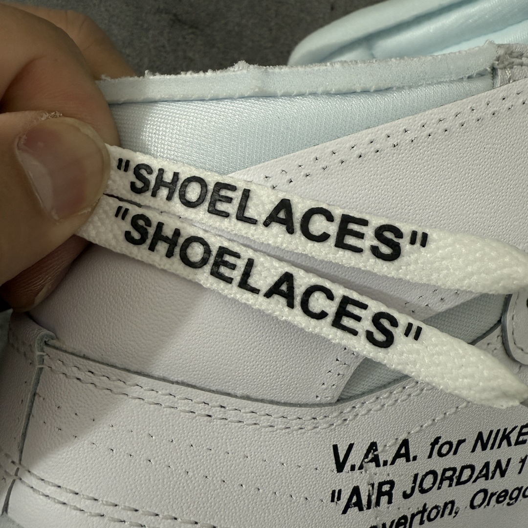 图片[13]-【KZ纯原】AJ1 OW联名款 纯白 全白 欧洲限定Off White x Air Jordan 货号：AA3834-100 尺码：40-48.5 此前历经多次曝光的Off-Whitex AirJordan1\”阿拉斯加\”已正式更名为 Virgil Abloh Archive x Air Jordan 1 High OG\”Alaska\”。这款鞋沿用2018年「欧限」版本的设计元素，同时采用侧边镂空式全新包装，搭配透明内盒与印有「现代主义并非新生事物」字样的阿布洛主题手册，呼应维吉尔的核心设计理念 注意：配件损坏丢失退货扣60 尺码：40-48.5-选品中心