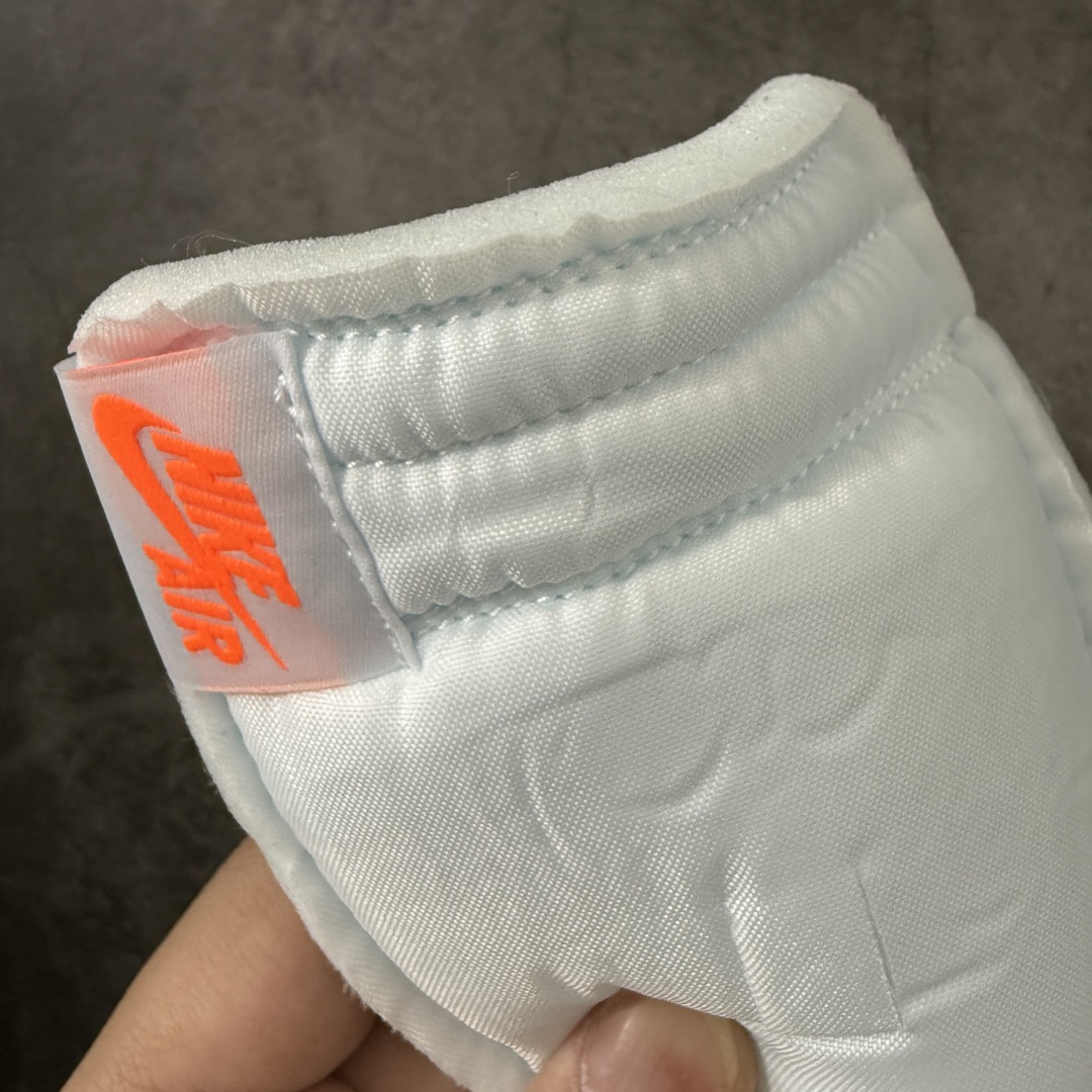 图片[8]-【KZ纯原】AJ1 OW联名款 纯白 全白 欧洲限定Off White x Air Jordan 货号：AA3834-100 尺码：40-48.5 此前历经多次曝光的Off-Whitex AirJordan1\”阿拉斯加\”已正式更名为 Virgil Abloh Archive x Air Jordan 1 High OG\”Alaska\”。这款鞋沿用2018年「欧限」版本的设计元素，同时采用侧边镂空式全新包装，搭配透明内盒与印有「现代主义并非新生事物」字样的阿布洛主题手册，呼应维吉尔的核心设计理念 注意：配件损坏丢失退货扣60 尺码：40-48.5-选品中心