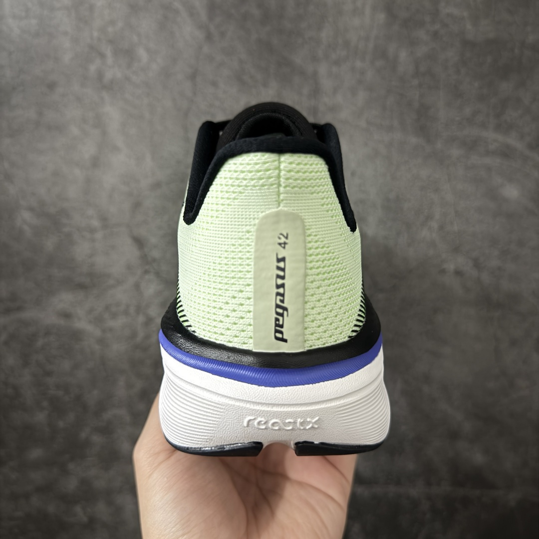 图片[4]-【RS纯原】Nike Air Zoom Pegasus 42 登月42代超级飞马系列马拉松跑步鞋 IB1873-702 平台专供 充正品质 原材料打造 中底搭载前Zoom+全掌React配置 全部原鞋开发打造 所有细节全部同步原版 全新一代拥有 Zoom Air 一如既往的稳定感和流畅感 鞋面采用工程网眼设计 为特定高热区域营造出色透气性 进一步增加鞋面的穿孔数量 让足部能够快速散热 中足搭配 Flywire 飞线 在高速运动时营造舒适稳定的贴合感 内置Zoon气垫加持 动力十足！ 尺码： 36-45-选品中心