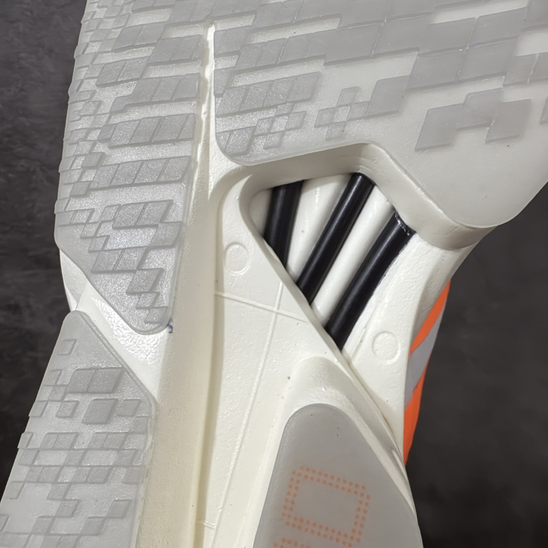 图片[11]-【NO.1纯原】Adidas Adizero Adios Pro 4 M竞训跑步鞋 JR7088 市场独一档品质 区别所有版本 原鞋购入开发数月 原材料 原档案打造 细节版型一比一 独立双层组合底私模.超软弹发泡超临界底 搭配ENERGYRODS 2.0真碳柱，每一步都动力满满 鞋面用的是Lightlock技术，轻透又贴合，就像给脚定制的一样。 中底是全掌Lightstrike Pro泡棉，软弹感超绝 真正一比一还原真实脚感💪🏻 尺码：36 36.5 37 38 38.5 39 40 40.5 41 42 42.5 43 44 44.5 45 46-选品中心