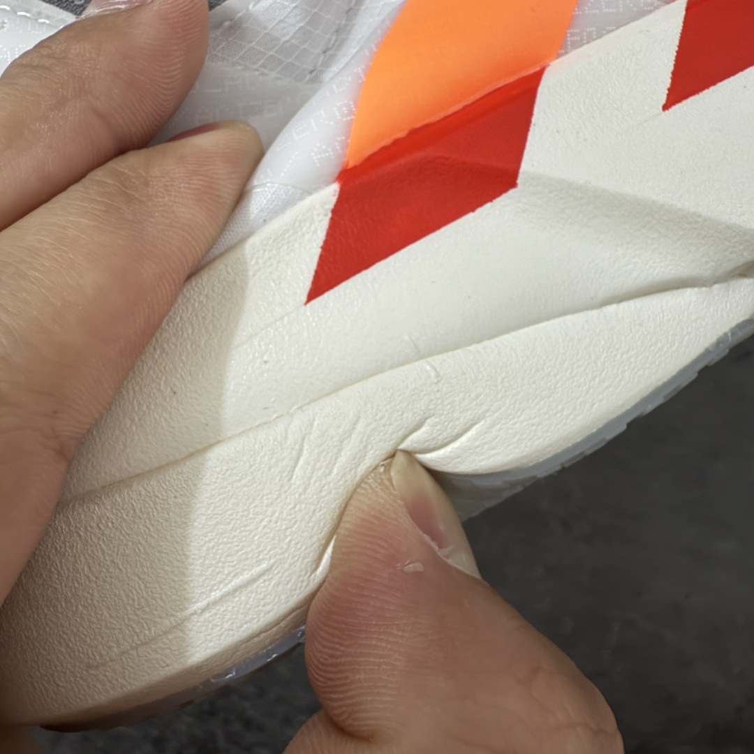图片[10]-【NO.1纯原】Adidas Adizero Adios Pro 4 M竞训跑步鞋 JR7088 市场独一档品质 区别所有版本 原鞋购入开发数月 原材料 原档案打造 细节版型一比一 独立双层组合底私模.超软弹发泡超临界底 搭配ENERGYRODS 2.0真碳柱，每一步都动力满满 鞋面用的是Lightlock技术，轻透又贴合，就像给脚定制的一样。 中底是全掌Lightstrike Pro泡棉，软弹感超绝 真正一比一还原真实脚感💪🏻 尺码：36 36.5 37 38 38.5 39 40 40.5 41 42 42.5 43 44 44.5 45 46-选品中心