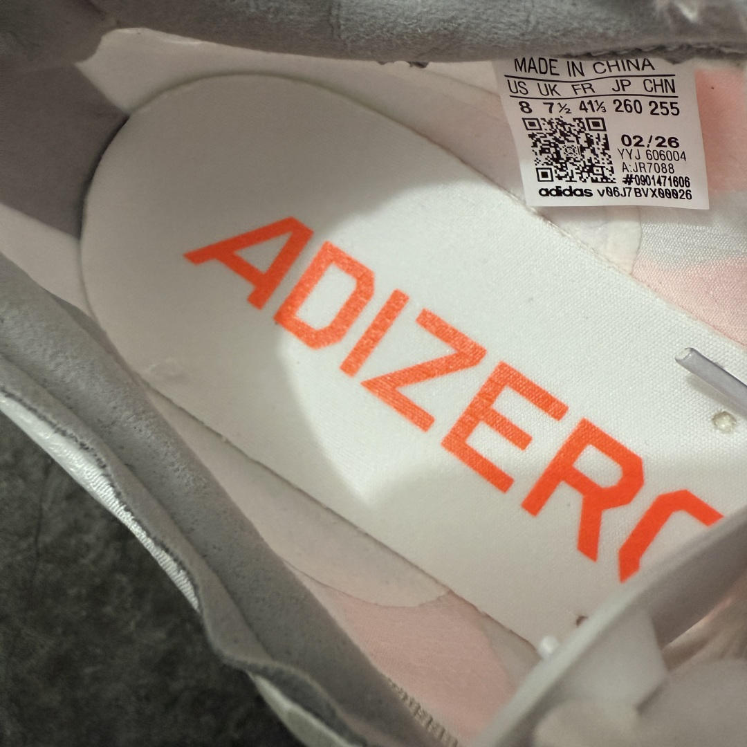 图片[8]-【NO.1纯原】Adidas Adizero Adios Pro 4 M竞训跑步鞋 JR7088 市场独一档品质 区别所有版本 原鞋购入开发数月 原材料 原档案打造 细节版型一比一 独立双层组合底私模.超软弹发泡超临界底 搭配ENERGYRODS 2.0真碳柱，每一步都动力满满 鞋面用的是Lightlock技术，轻透又贴合，就像给脚定制的一样。 中底是全掌Lightstrike Pro泡棉，软弹感超绝 真正一比一还原真实脚感💪🏻 尺码：36 36.5 37 38 38.5 39 40 40.5 41 42 42.5 43 44 44.5 45 46-选品中心