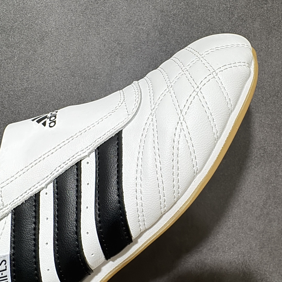 图片[8]-【公司级】Adidas originals Taekwondo Low\”White Black\”跆拳道系列低帮经典复古薄底休闲运动舒适训练慢跑鞋 升级原楦原纸版开发版型，采用软质粒面牛剖革鞋面材质，中底嵌入EVA切片缓震，外置耐磨橡胶鞋底片❗️ 底越薄，越时髦！Jennie穿搭代言款，阿迪达斯 货号：JQ4775 尺码：35.5-45带半码-选品中心