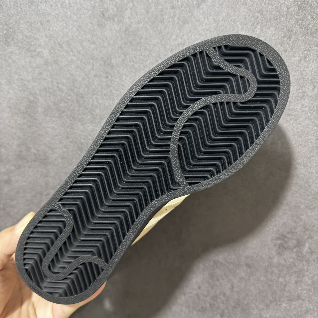 图片[9]-【H11顶级头层版】adidas originals Superstar 2 贝壳头 简约经典 舒适时尚 复古板鞋 男女同款 黑白 货号：JQ3221 全新升级版 皮料改进至头层原厂皮 原盒 原底原料 开模打造 原厂织唛鞋标 高精密准度 原楦原纸板开发 匹配原版98%以上 后跟垫棉独家呈现 反口里弧度正确 原厂鞋垫 背胶 后跟电绣针数 与正品一致 原厂皮料 原厂车缝线 质感无敌 皮料切割干净 无任何毛边 清洁度细节完美 进口港宝加持 后跟自然饱满 还原公司包裹性 鞋面采用原装数据贴合技术 全方位贴合包裹脚型 鞋跟部鞋底牵引设计 提供强大的抓地性能 更适应不同实战场地路面 尺码：35.5 36 36.5 37.5 38 38.5 39 40 40.5 41 42 42.5 43 44 45-选品中心