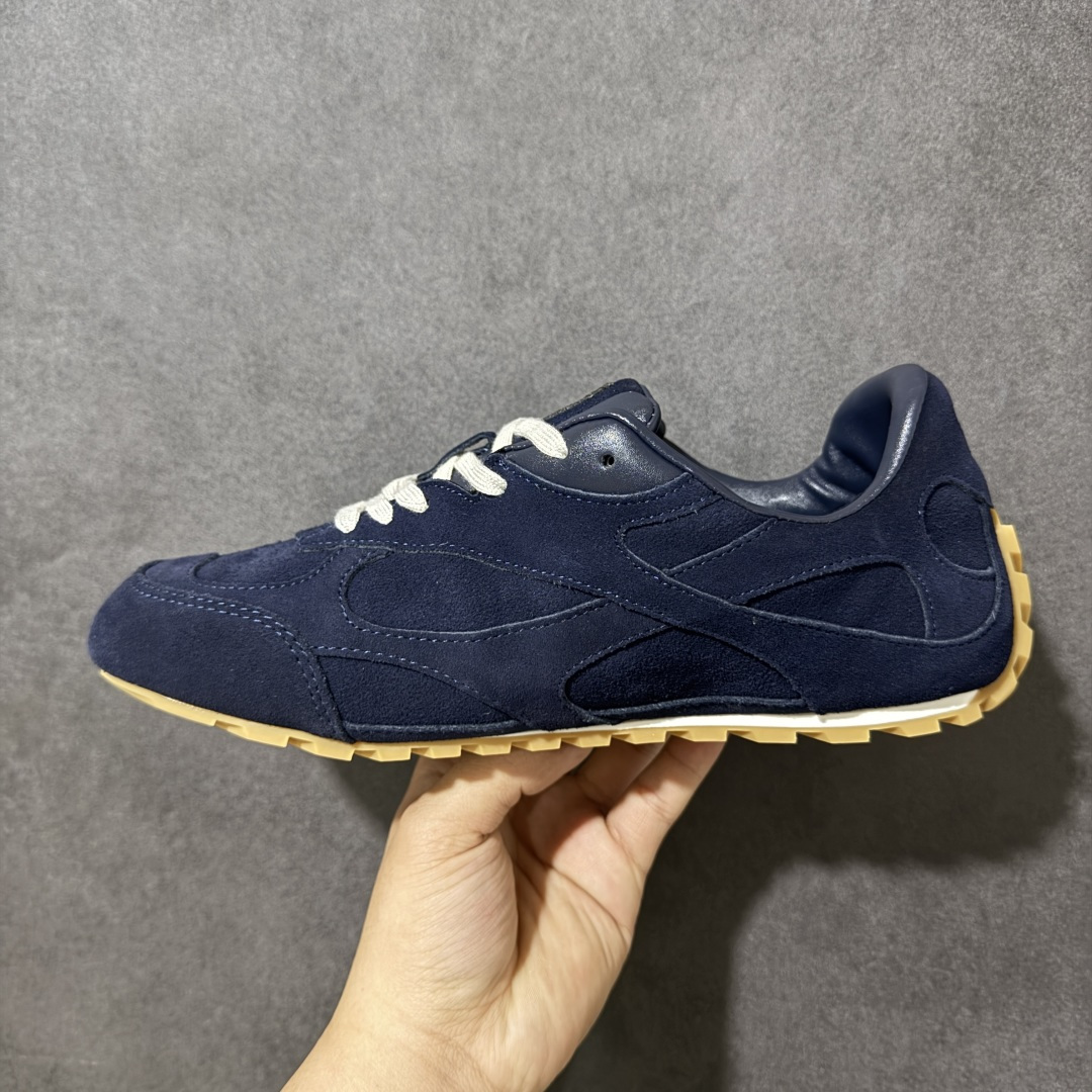 图片[2]-【纯原版】BOTTEGA VENETA Orbit Runner BV葆蝶家时尚休闲王一博同款老爹鞋运动鞋 原版开发 一比一打造 相似度百分之99以上 市场一梯队级别品质 区别市场任何标文顶级品质版本 采用轻质科技网布面料 搭配几何图案设计橡胶外底 王炸系列 高版本 认准套包工艺 实际增高很多哦 还是一样显腿细非常nice 耐玩耐造 对标对版 套包鞋工艺 认准高版本 大底选用拼色TPU大底 配置原版包装 货号：851621V3MS04118 尺码：36-47-选品中心