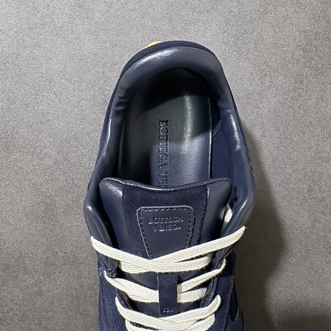图片[6]-【纯原版】BOTTEGA VENETA Orbit Runner BV葆蝶家时尚休闲王一博同款老爹鞋运动鞋 原版开发 一比一打造 相似度百分之99以上 市场一梯队级别品质 区别市场任何标文顶级品质版本 采用轻质科技网布面料 搭配几何图案设计橡胶外底 王炸系列 高版本 认准套包工艺 实际增高很多哦 还是一样显腿细非常nice 耐玩耐造 对标对版 套包鞋工艺 认准高版本 大底选用拼色TPU大底 配置原版包装 货号：851621V3MS04118 尺码：36-47-选品中心