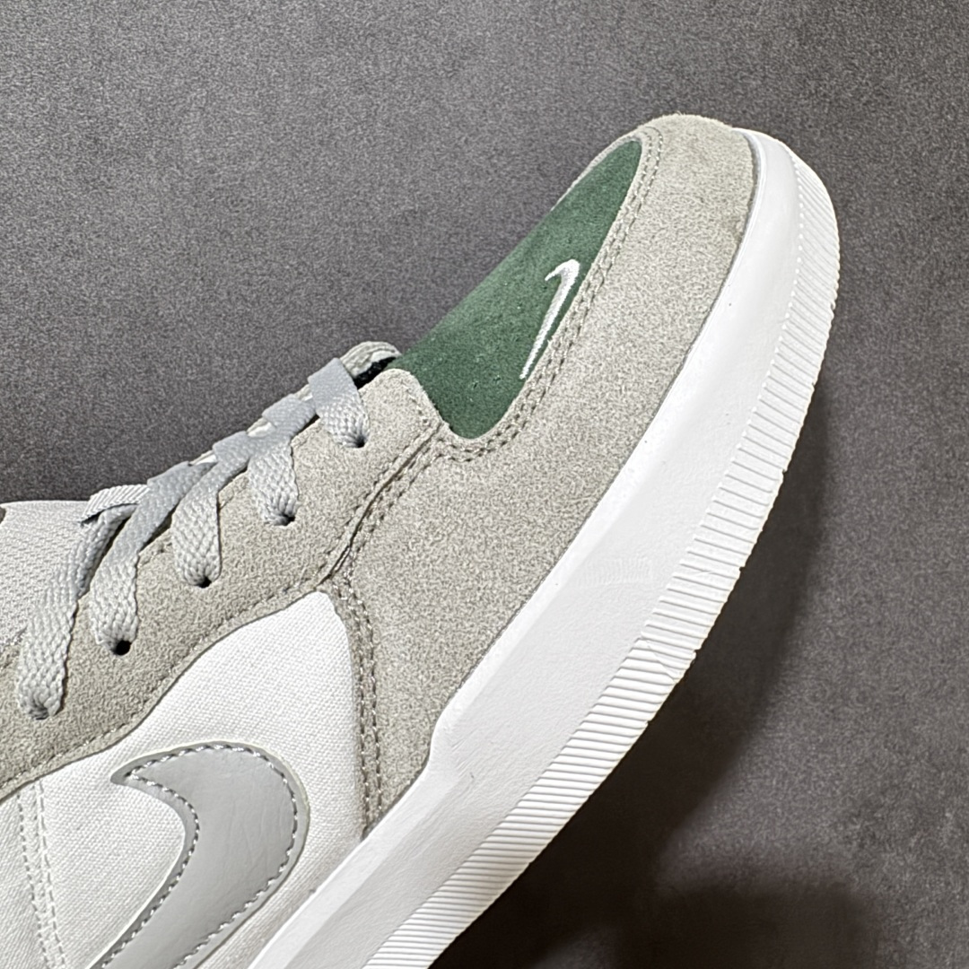 图片[8]-【公司级】Nike SB Force 58 Low 耐克 低帮 蓝色 男女同款 防滑耐磨轻便低邦板鞋 鞋款外观以浅蓝色色调为主，白色的鞋身搭配侧身深蓝Swoosh Logo及鞋带，在鞋舌标签上、鞋后跟处以及鞋底处有Swoosh Logo，细节非常到位；该鞋款采用皮革与织物组合鞋面，兼具出色透气性与耐穿性，采用帆布和翻毛皮组合材料，包边设计，经久耐穿；外底饰有Trih-starb纹路，可灵活伸展，为双足带来出众抓地力和非凡触板感，加厚鞋舌， 低帮鞋口处填充厚实，富有弹性内衬，妥帖包裹双足。 货号：DV5477-105（2026.01.01发售） 尺码：35.5 36 36.5 37.5 38 38.5 39 40 40.5 41 42 42.5 43 44 45-选品中心