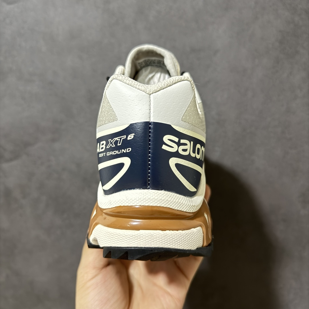 图片[4]-【公司级】 Salomon XT-6 一代 萨洛蒙复古潮流户外机能登山跑鞋 471366 纯原外贸平台特供订单 耗时半年巨作 全套原纸板楦头开发 原厂特供网布配套加持 确保原汁原味 完美呈现版型 原档数据独家私模五层组合大底 原装Ortholite轻量化鞋垫 中底布带钢印编号 原厂TPU锁扣 进口港宝加持 后跟自然饱满 还原公司包裹性 鞋面以“锯齿”状的包裹系统呈现 在基色底之下加入了各种色点缀 将公司的最新技术和时尚前卫的造型融入耐用的长跑款式中 鞋面由 TPU 薄膜制成 并焊接在高耐磨网眼上 使其既时尚又坚固 由 ACS底盘支撑 可增强稳定性和支撑力 以及由橡胶凸耳 Contragrip外底覆盖的 EVA 缓冲中底 旨在应对崎岖的地形 鞋舌上的彩色Salomon 标签、Quicklace 系统以及鞋头、鞋舌和鞋跟上的附加品牌使细节更加完美 让穿着者可以轻松驾驭户外与通勤下的任何运动生活场景 无缝鞋身户外随意纵横 颜值与脚感兼备 出街通勤 绝对非常吸睛 你值得拥有 尺码：36 36.5 37.5 38 38.5 39 40 40.5 41 42 42.5 43 44 44.5 45-选品中心