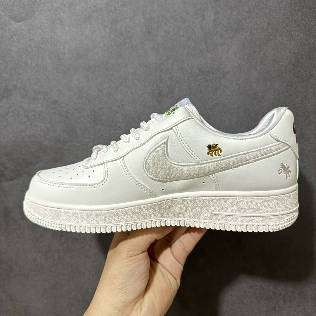 图片[2]-特价【公司级】NIke Air Force 1 \’07 Low 空军一号低帮 运动鞋 休闲鞋 折边针车 工艺难度大 原楦头原纸板 高端定制鞋盒 原厂鞋底 超高清洁度 细节完美 货号：IQ1143-100 尺码：36 36.5 37.5 38 38.5 39 40 40.5 41 42 42.5 43 44 44.5 45-选品中心