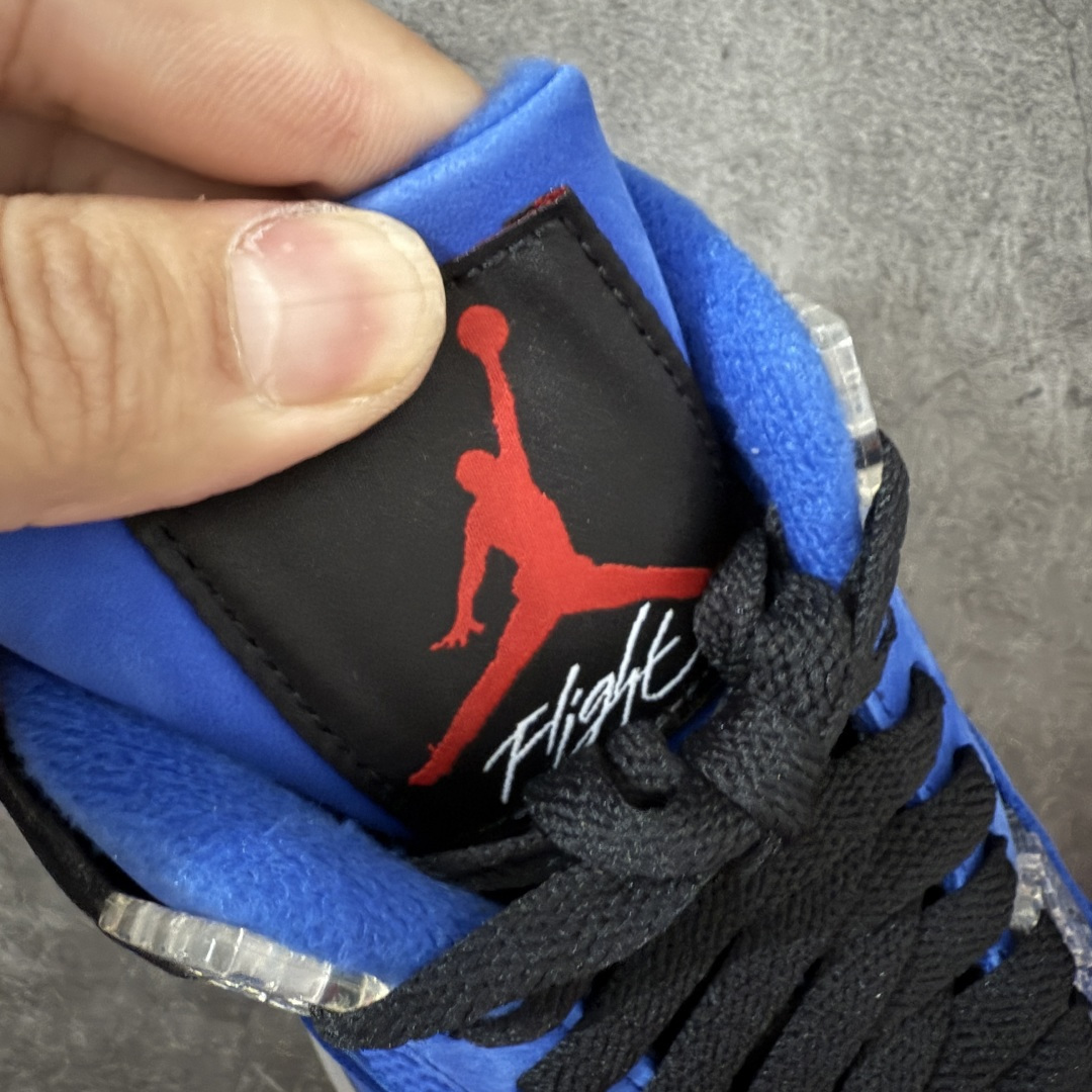 图片[6]-【GX版本】Air Jordan AJ4阿姆蓝！ 货号：912583-783902！ 市售天花板产物 耗时半年巨作 全套原纸板楦头开发 原厂特供皮料加持 确保原汁原味 完美呈现四代版型 一比一鞋头弧度高度鞋身弧度 数据细节工艺流程均保持原鞋一致 原厂TPU网格鞋带扣 正确内里网布 菱角分明不变形无多余毛边 柔软性质感一致于原鞋 市场唯一原厂鞋扣模具 背面可见隐藏注塑口 原厂织唛标 原厂飞人电绣工艺 尾指中部跳三针 独家绑鞋带手法 印刷中底布 四线拉帮 米色美纹纸贴合固定 进口港宝加持 后跟自然饱满 全鞋荧光划线卡点 追求极致完美 每一双都是工艺品 多重QC质检 超越公司货的品控标准 实实在在的免检产品！ 尺码：40 40.5 41 42 42.5 43 44 44.5 45 46 47.5 48.5 49.5 50.5-选品中心