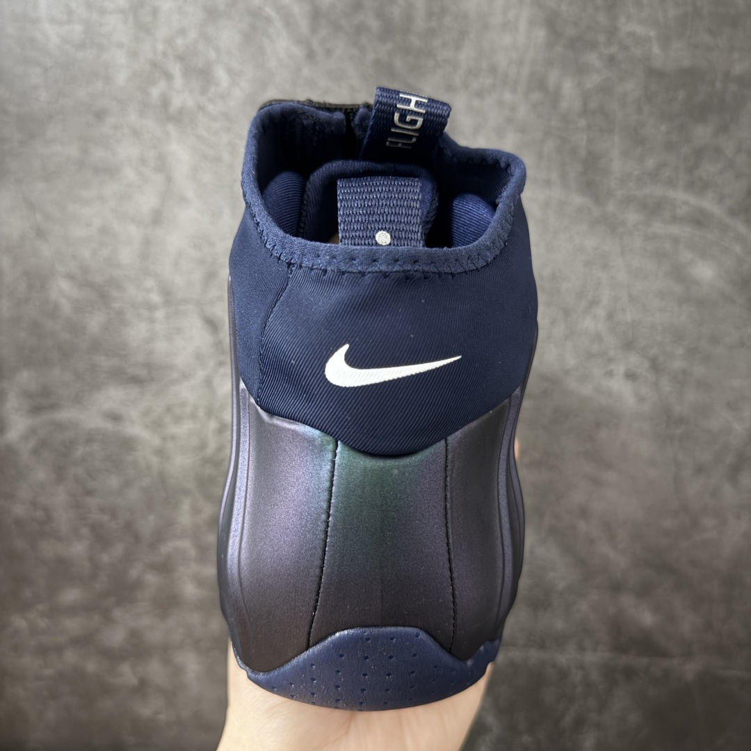 图片[4]-【莞顶纯原】Nike Air Flightposite One 飞行风一代系列中帮休闲运动文化篮球鞋“紫风渐变炫彩紫风衣”碳板风一复刻版 风衣 HJ4481-900 采用一次成型聚氨酯铸模脚型内膜鞋面材质 鞋垫嵌入前后掌ZOOM回弹缓震气垫 超大TPU模块组合耐磨橡胶大底❗️ 经典的全黑配色 Nike Air Flightposite 2014 “Carbon Fiber” 又将我们带回到那个难忘的年代。低调而奢华感十足的碳纤维纹路鞋面，经典的拉链式设计，在十多年后的今天，这款碳板风仍然颇具魅力，诸多细节值得细细品味。 尺码：40-46-选品中心
