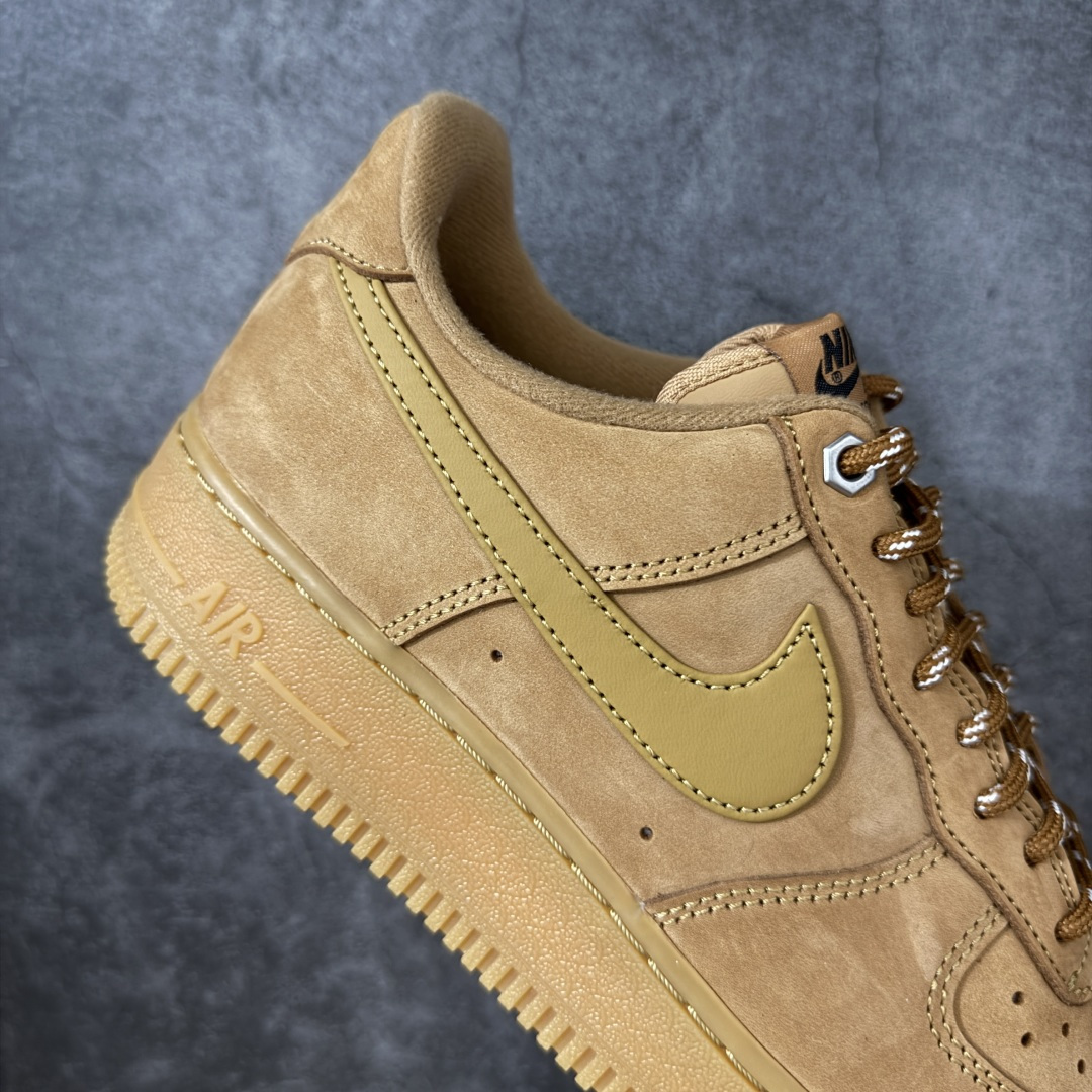 图片[7]-【原厂皮Q版】NK Air Force 1 Low 07 LV8 \”Wheat Flax\” 空军一号低帮 小麦色 CJ9179-200 全鞋原厂麂皮鞋面打造 原楦头原纸板 纯正空军版型 全掌内置蜂窝气垫 原盒配件 原厂中底钢印、拉帮完美 尺码：36 36.5 37.5 38 38.5 39 40 40.5 41 42 42.5 43 44 44.5 45 46-选品中心