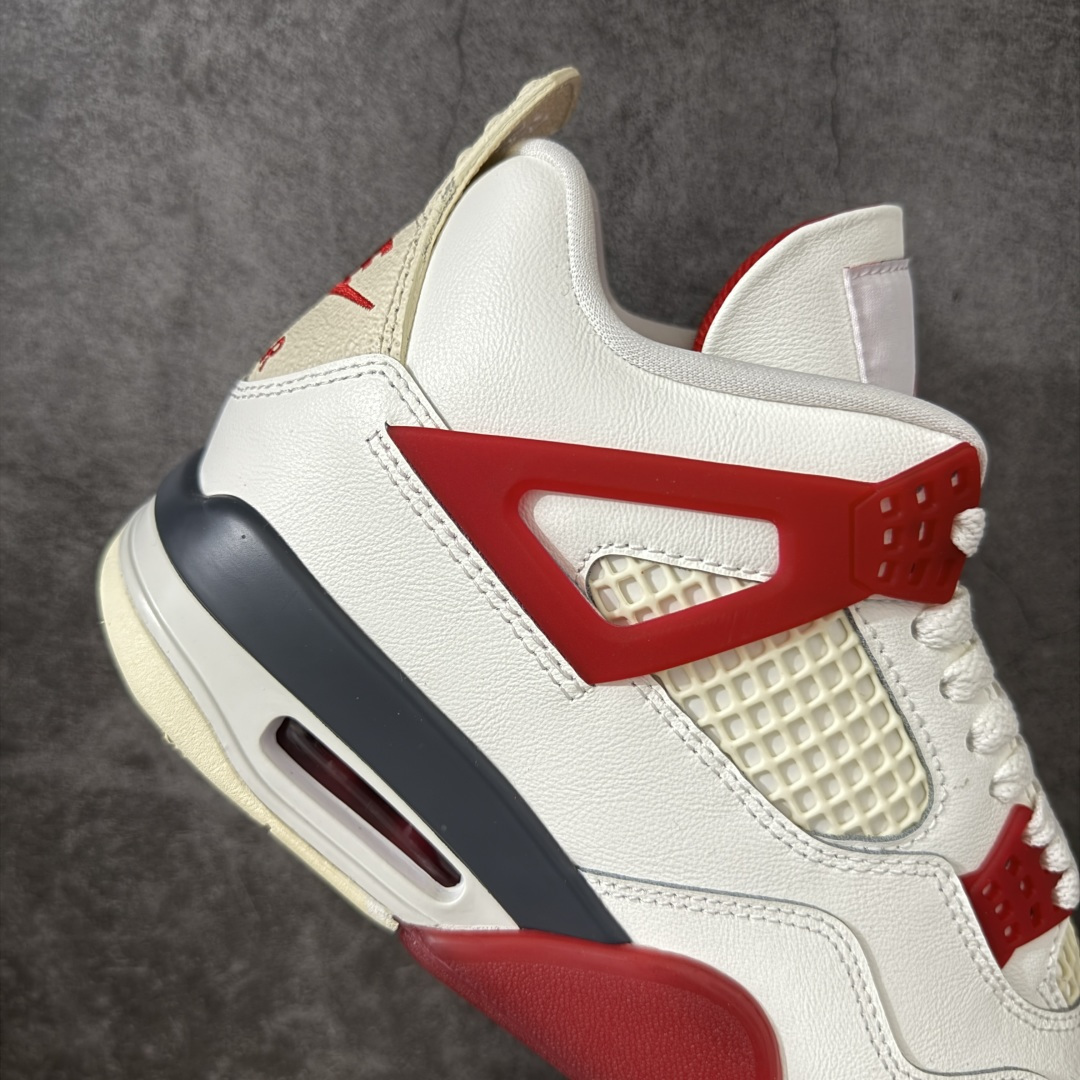 图片[7]-【新DT版】Nigel Sylvester x Jordan Air Jordan AJ4 联名白砖红 IQ8055-100 全套原纸板楦头开发 原厂特供皮料加持 确保原汁原味 完美呈现四代版型 一比一鞋头弧度高度鞋身弧度 数据细节工艺流程均保持原鞋一致 原厂TPU网格鞋带扣 正确内里网布 菱角分明不变形无多余毛边 柔软性质感一致于原鞋 市场唯一原厂鞋扣模具 背面可见隐藏注塑口 原厂织唛标 原厂飞人电绣工艺 尾指中部跳三针 独家绑鞋带手法 印刷中底布 四线拉帮 米色美纹纸贴合固定 进口港宝加持 后跟自然饱满 全鞋荧光划线卡点 追求极致完美 每一双都是工艺品 多重QC质检 超越公司货的品控标准 实实在在的免检产品 尺码：40.5 41 42 42.5 43 44 44.5 45 45.5 46 47.5 48.5-选品中心
