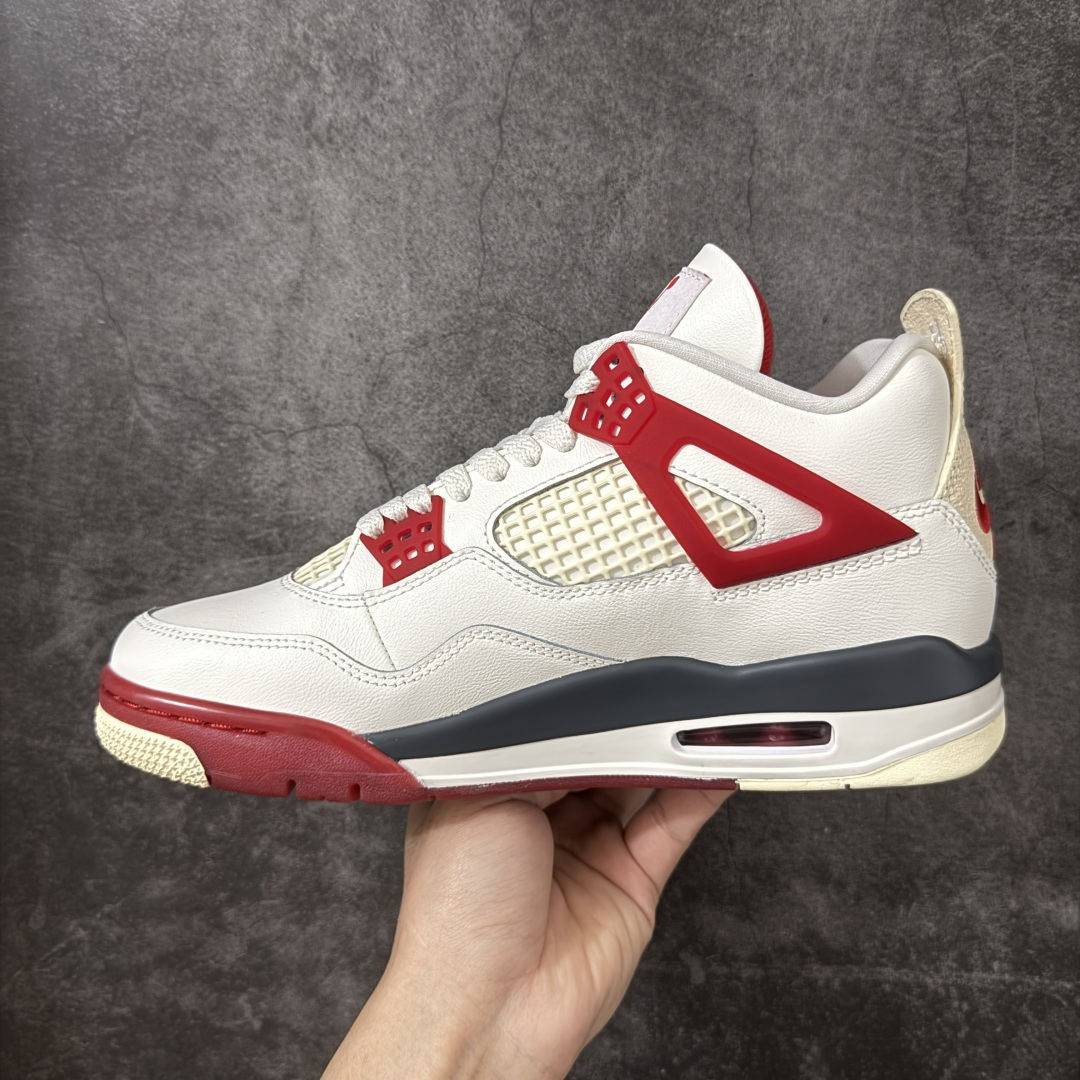 图片[2]-【新DT版】Nigel Sylvester x Jordan Air Jordan AJ4 联名白砖红 IQ8055-100 全套原纸板楦头开发 原厂特供皮料加持 确保原汁原味 完美呈现四代版型 一比一鞋头弧度高度鞋身弧度 数据细节工艺流程均保持原鞋一致 原厂TPU网格鞋带扣 正确内里网布 菱角分明不变形无多余毛边 柔软性质感一致于原鞋 市场唯一原厂鞋扣模具 背面可见隐藏注塑口 原厂织唛标 原厂飞人电绣工艺 尾指中部跳三针 独家绑鞋带手法 印刷中底布 四线拉帮 米色美纹纸贴合固定 进口港宝加持 后跟自然饱满 全鞋荧光划线卡点 追求极致完美 每一双都是工艺品 多重QC质检 超越公司货的品控标准 实实在在的免检产品 尺码：40.5 41 42 42.5 43 44 44.5 45 45.5 46 47.5 48.5-选品中心