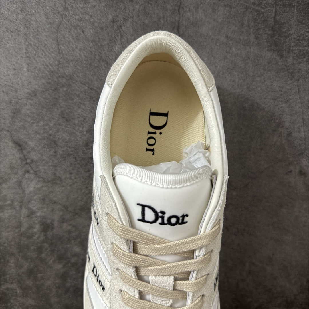 图片[8]-【广东纯原版】Dior Ribbon 德训鞋 经典复刻 多色可选 品牌标志性缎带印花，致敬经典J\’Adior设计，辨识度拉满 优质绒面牛皮革拼接面料，质感细腻，上脚柔软不磨脚 复古生胶防滑鞋底，兼顾舒适与实用性，日常通勤/出游轻松驾驭 粉/白/黑/奶茶4种配色，适配甜妹/酷飒/温柔多种风格 尺码：35-40-选品中心