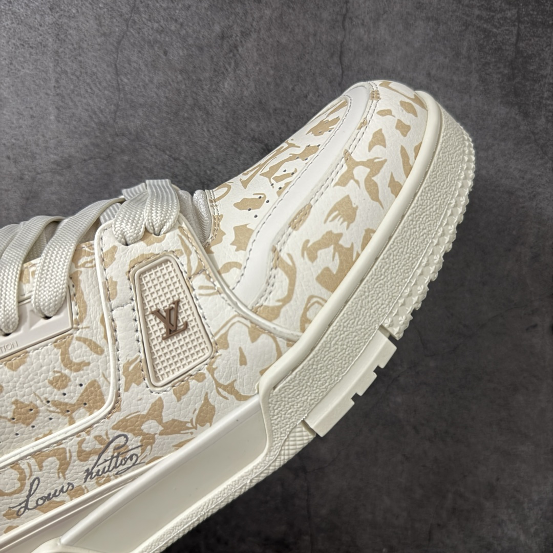 YSLOUIS VUITTON 路易威登 LV Trainer 新款军绿印花