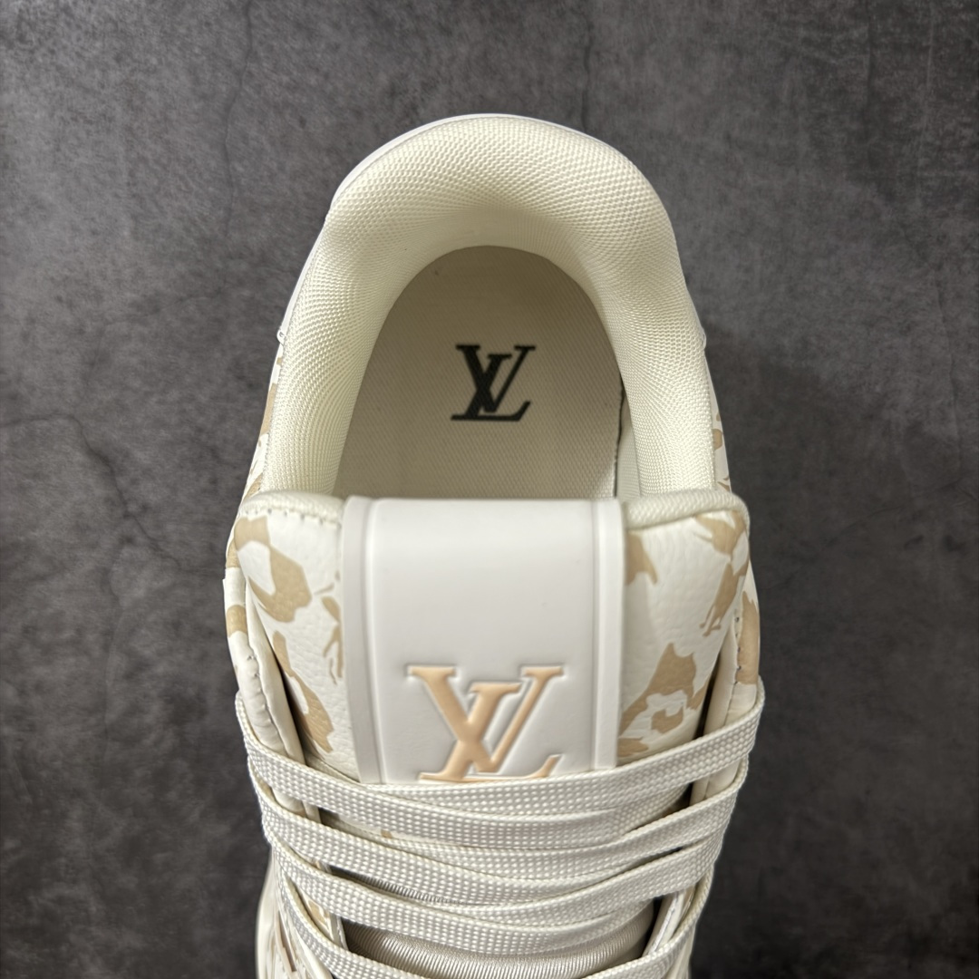 YSLOUIS VUITTON 路易威登 LV Trainer 新款军绿印花
