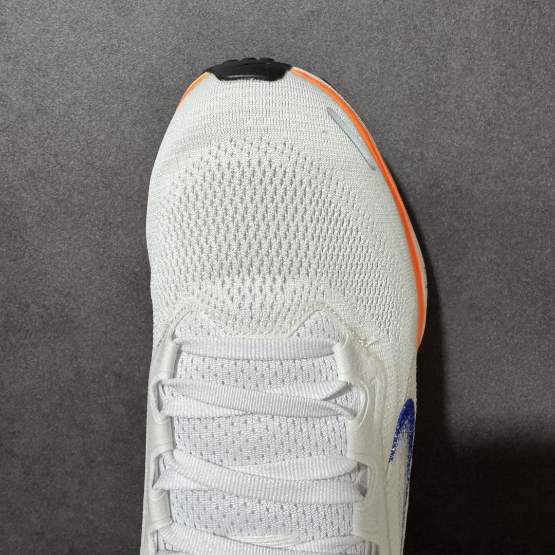 图片[5]-【原装公司级特价】Nk Zoom Pegasus 41 飞马41代 轻量减震透气休闲跑步鞋 正确细节还原 做工完美 区分市面其他版本 中底搭载前Zoom+全掌React配置 全部原鞋开发打造 所有细节全部同步原版 全新一代拥有 Zoom Air 一如既往的稳定感和流畅感 鞋面采用工程网眼设计 为特定高热区域营造出色透气性 进一步增加鞋面的穿孔数量 让足部能够快速散热 中足搭配 Flywire 飞线 在高速运动时营造舒适稳定的贴合感 内置Zoon气垫加持 动力十足！ 货号：HV5975-102 尺码：36 36.5 37.5 38 38.5 39 40 40.5 41 42 42.5 43 44 44.5 45 46-选品中心