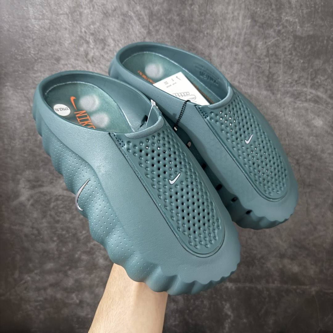 【XP纯原】Nike Mind 001 神经科学足底按摩包头拖鞋 绿色 HQ4307-300 同源ZP原材 匠心打造 🔹原厂MD一体发泡大底：全套原模开版，渐变雾面哑光喷漆，柔软回弹和ZP完全一致。 🔹22颗独立PEBAX泡棉按摩底：黑科技活塞式按摩脚感，踩下去的Q弹感和ZP无差。 🔹正确组合大底：鞋头前后跟橡胶贴片，耐磨防滑，细节还原到每一处。 🔹高还原细节：TPU电镀银Swoosh、针织透气鞋舌、高弹原鞋垫，清洁度拉满。 货号： HQ4307-300 尺码：36 36.5 37.5 38 38.5 39 40 40.5 41 42 42.5 43 44 44.5 45 46 47.5 48.5 ⚠️尺码提示：偏小一码，建议拍大一码，脚感更舒适。-选品中心