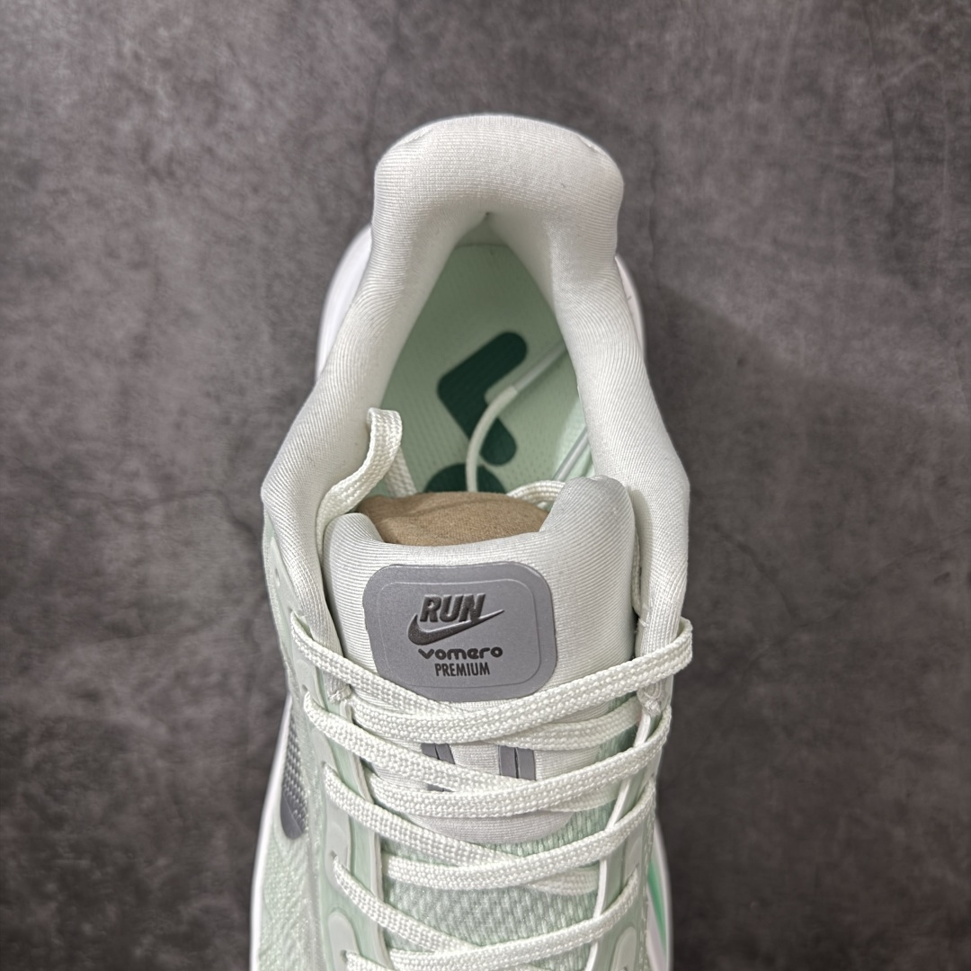 Nike VOMERO PREMIUM 耐克 舒适减震防滑 低帮跑步鞋全掌ReactX泡绵中底 前掌和后