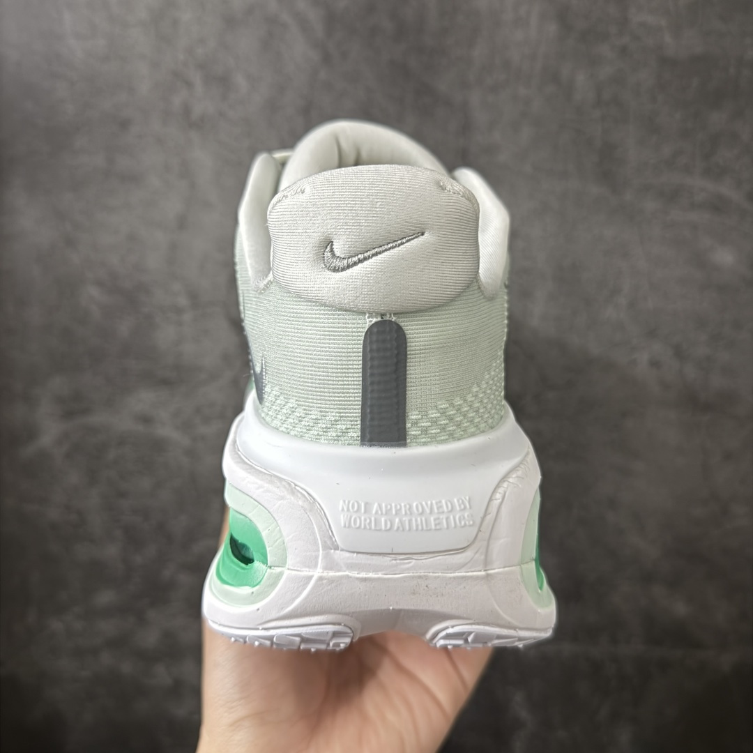 Nike VOMERO PREMIUM 耐克 舒适减震防滑 低帮跑步鞋全掌ReactX泡绵中底 前掌和后
